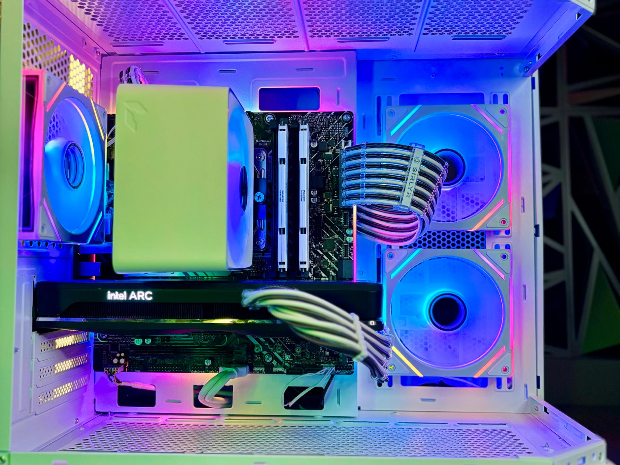 GAMING PC / Arc A750 / 12100F / 32 GB RAM / 1 TB STORAGE + WiFi