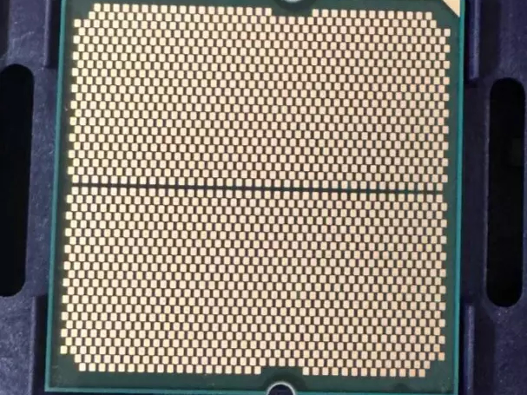 AMD Ryzen 9 7900x Processor (5.6 GHz, 12 Cores, LGA 1718/Socket AM5) Tray