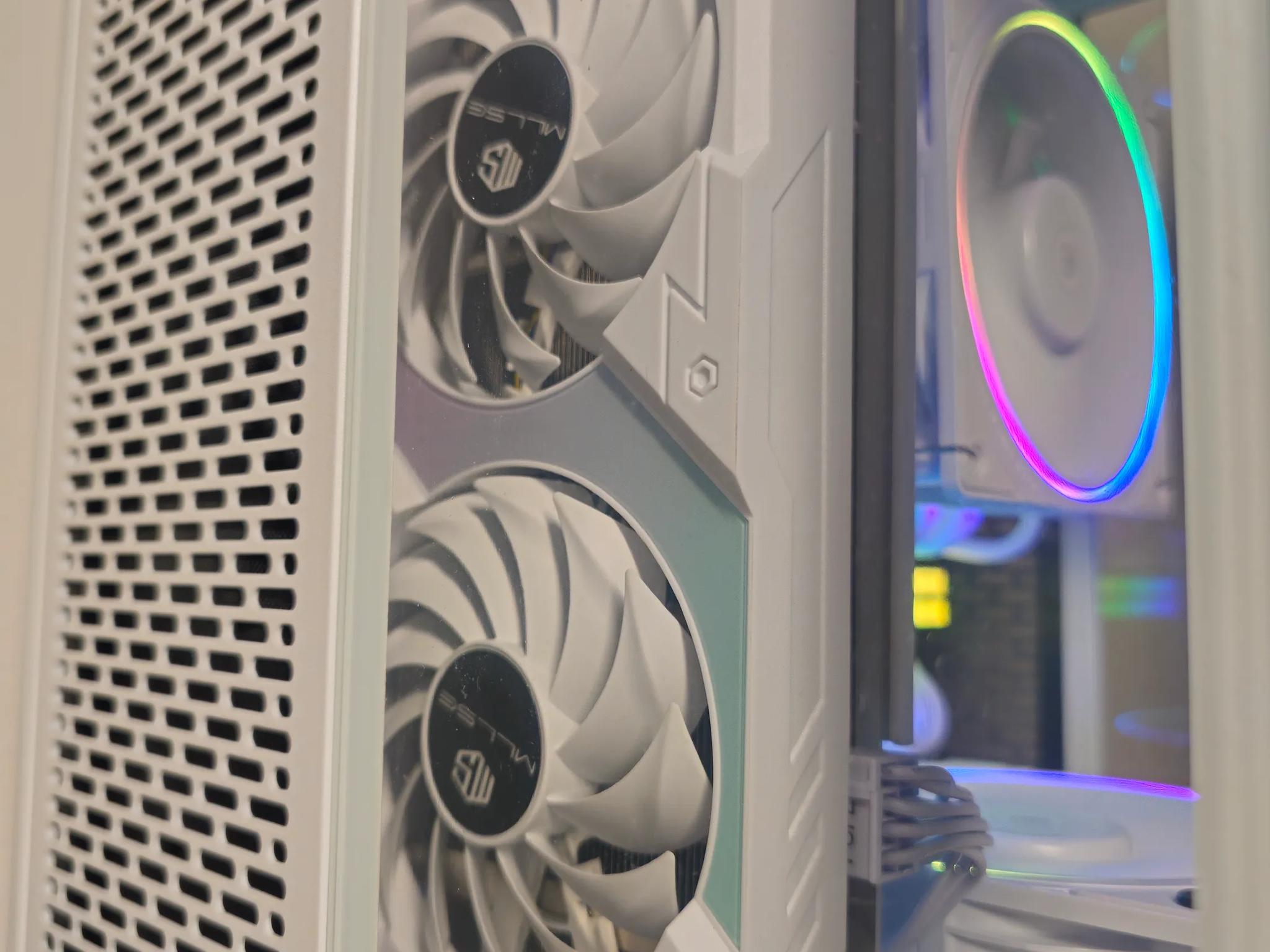ITX White PC // RTX 3060 12GB // i5 10400f // 32GB DDR4 3600 // 1TB NVME // Wi-Fi + BT