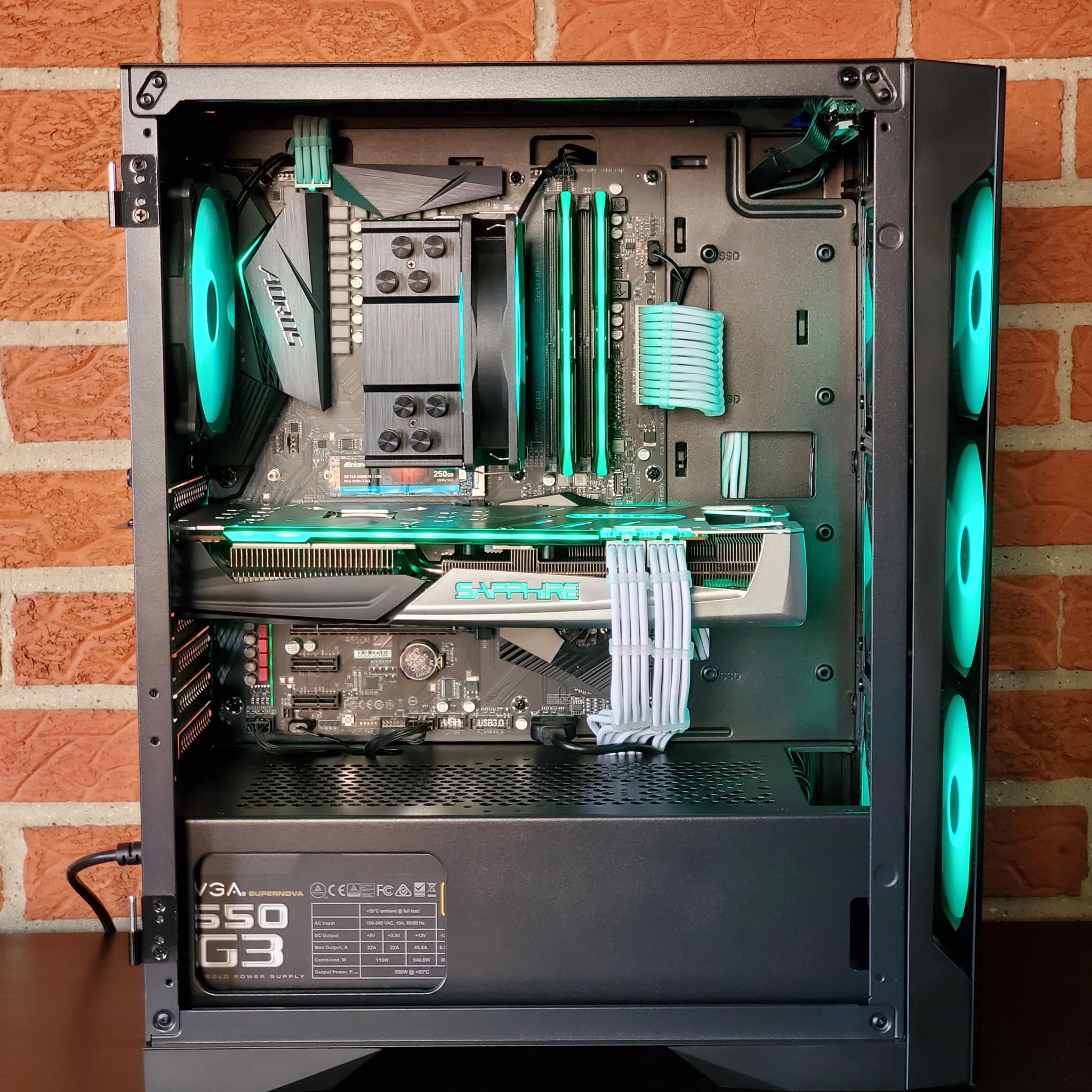 GAMING PC // RX 5700XT // RYZEN 5 // 16GB RAM