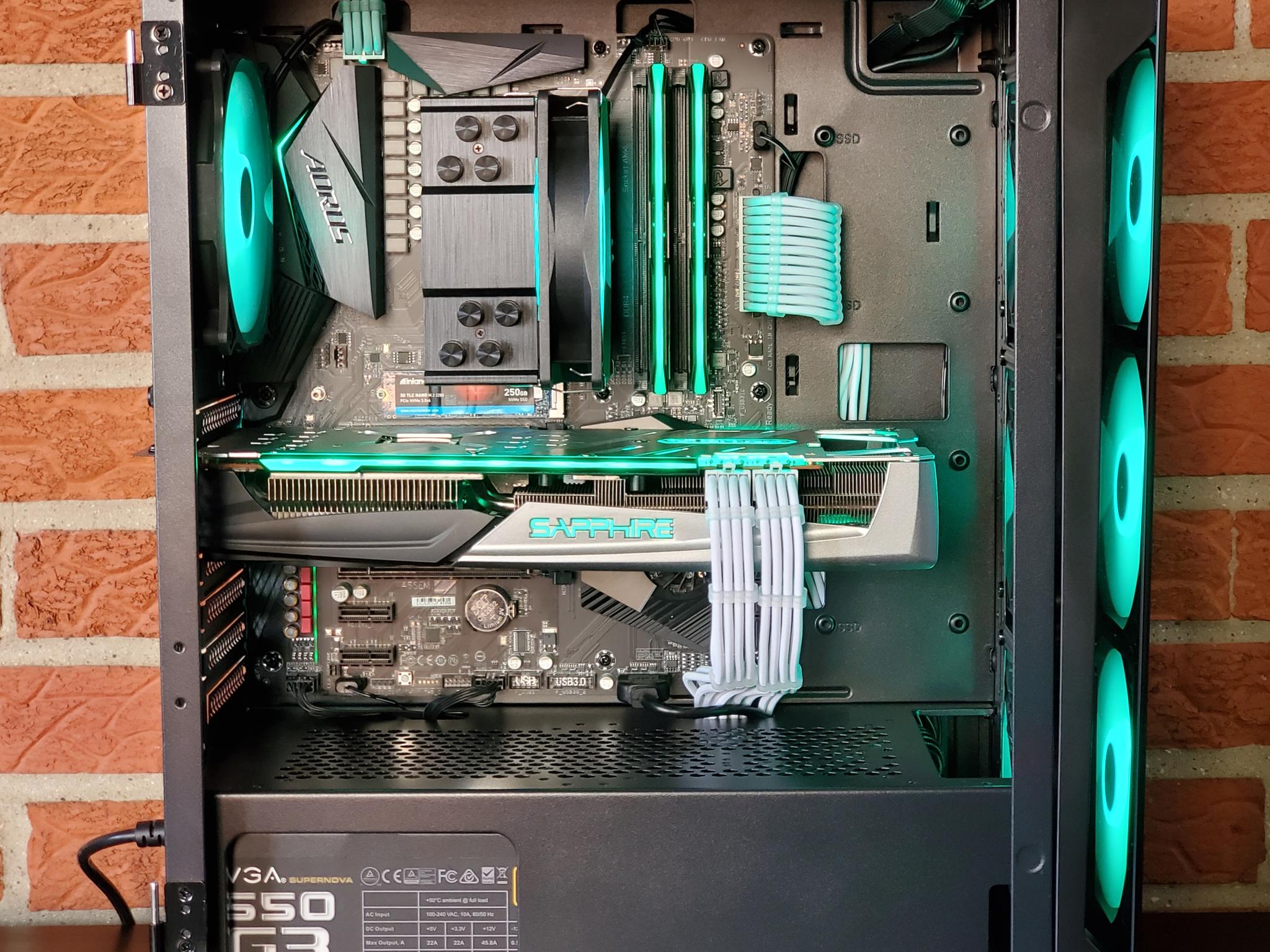 GAMING PC // RX 5700XT // RYZEN 5 // 16GB RAM