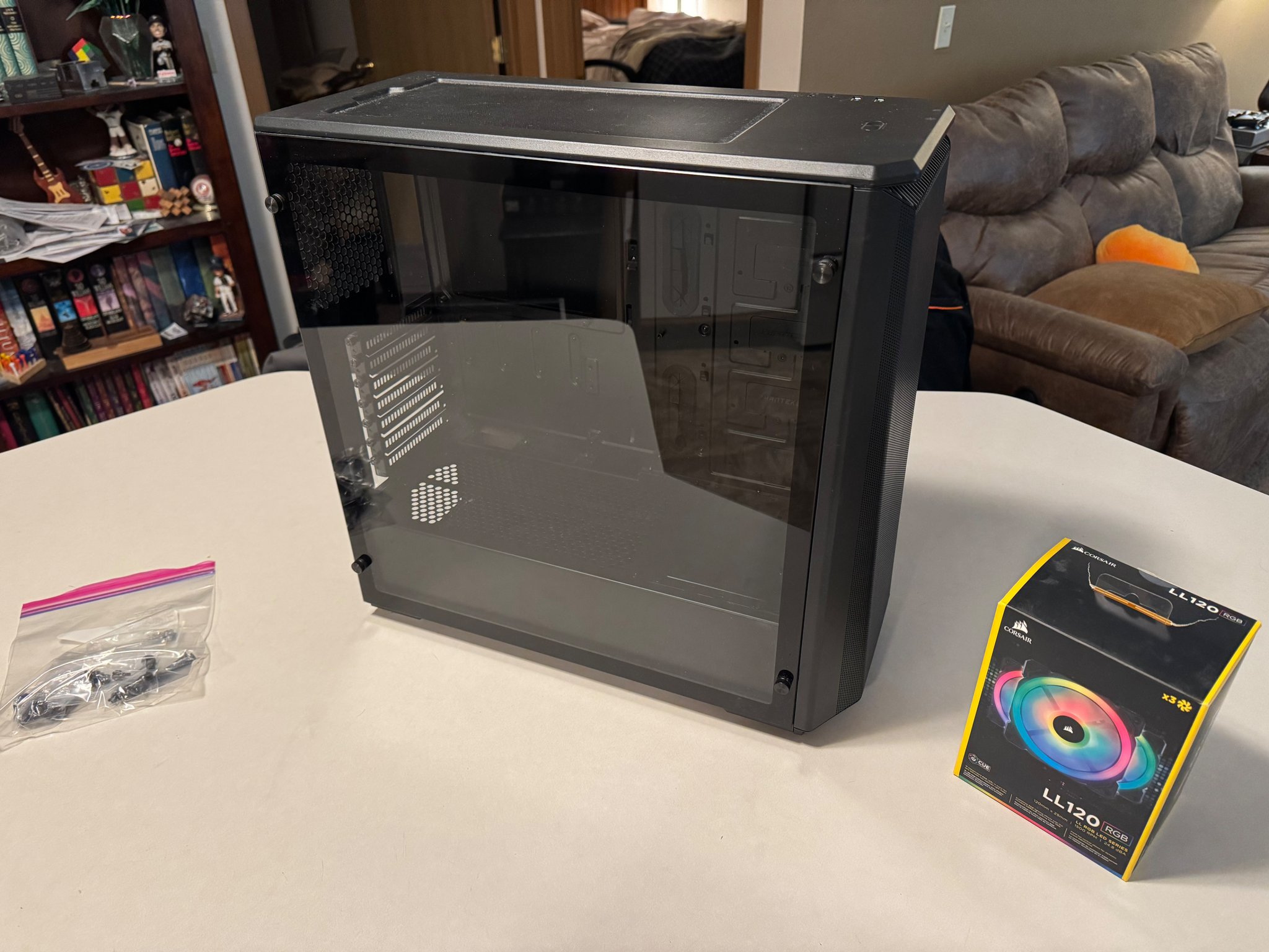 Phanteks Eclipse P400A Mid-Tower PC Case + 3 Corsair LL120 Fans