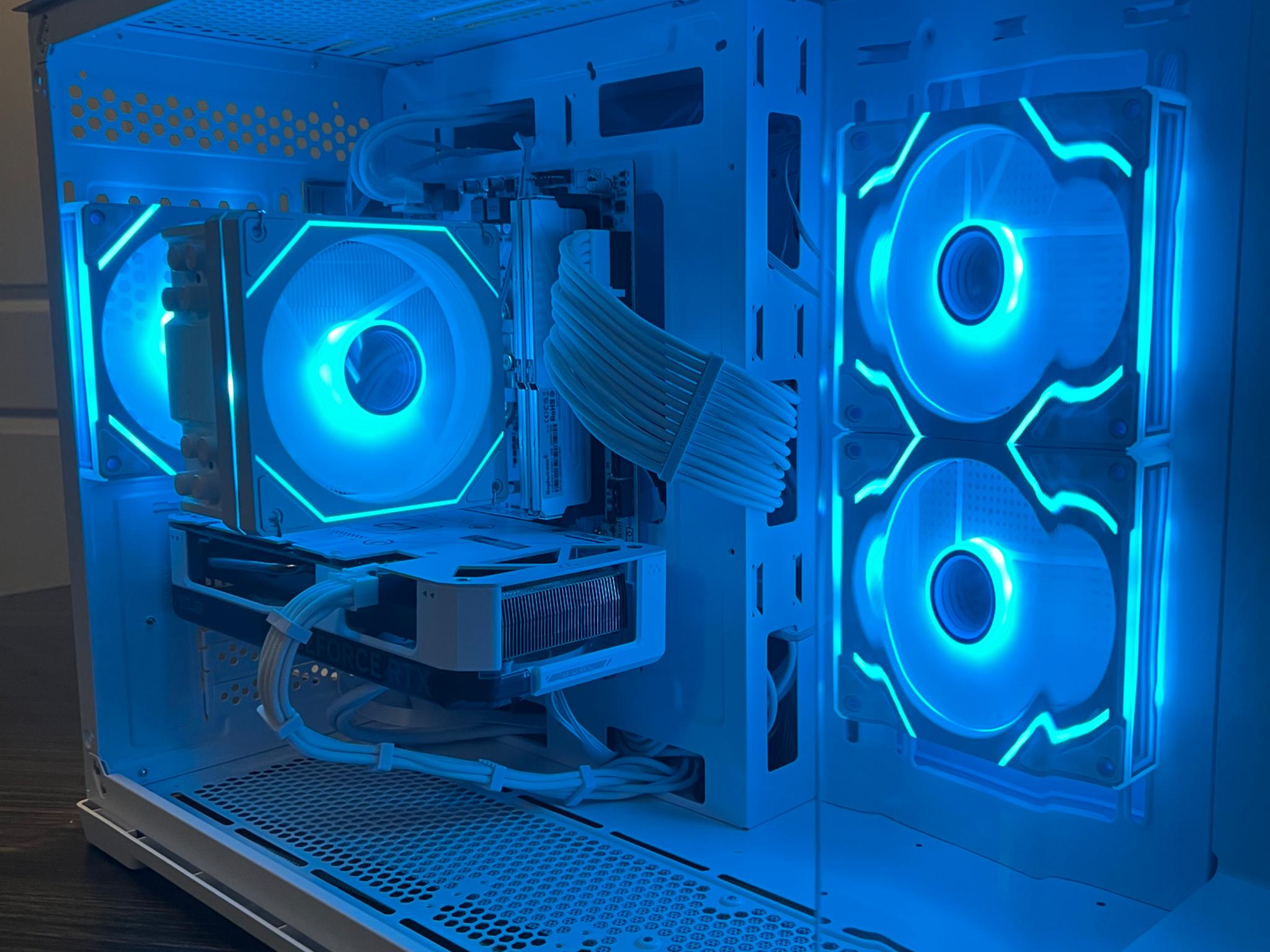 All white gaming pc with |RTX 4060 oc|ryzen 5 5600| 32gb ddr4 3200mhz