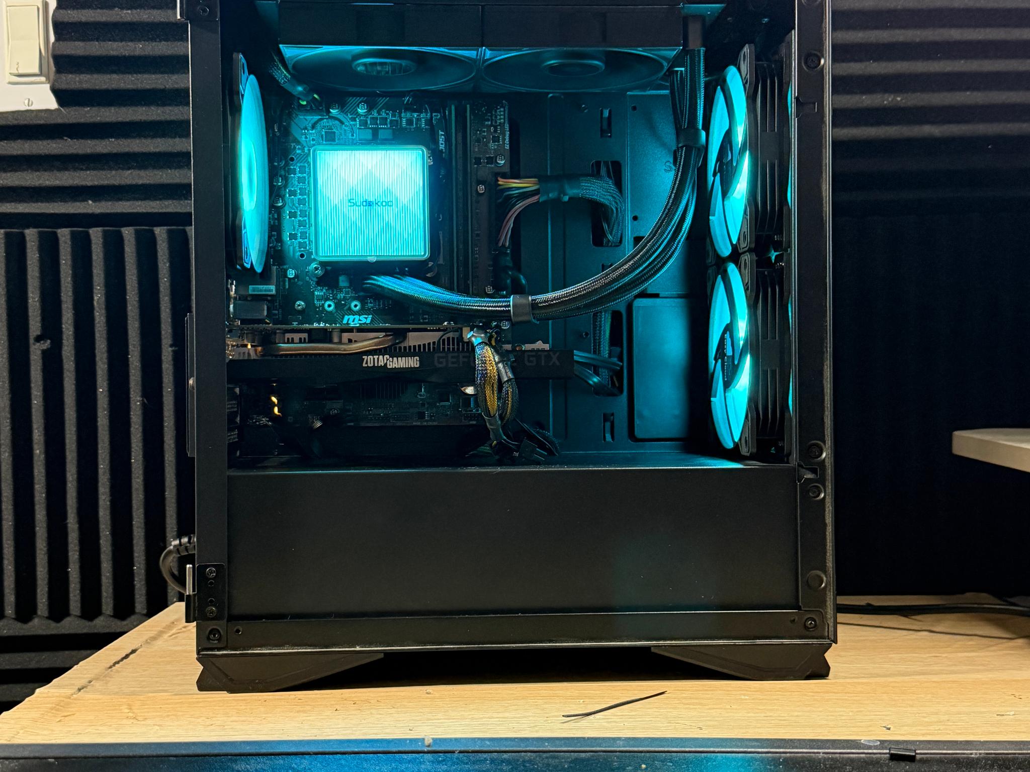 🔥 GTX 1660 - i5 9600KF - 16GB DDR4 - 240GB SSD + 500GB HDD
