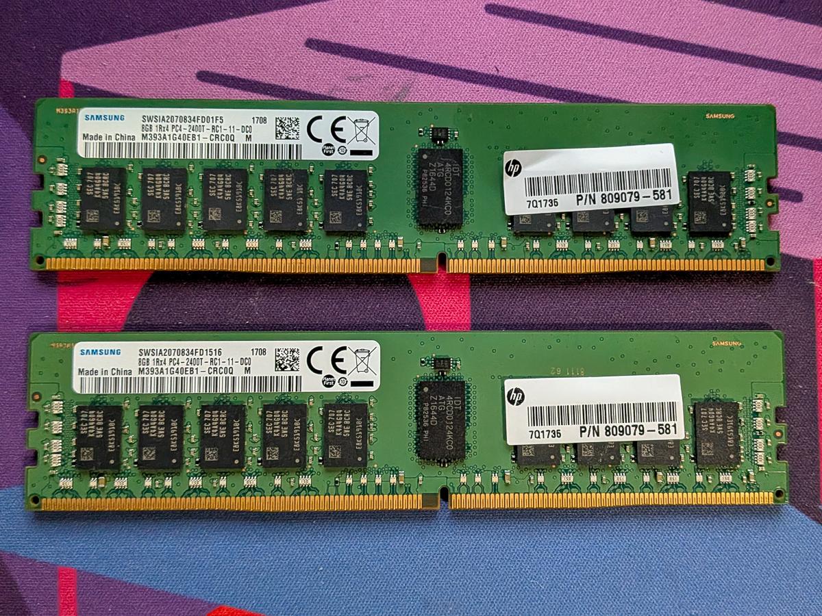 HP Samsung 16GB ECC DDR4 PC4-2400T 2x8GB M393A1G40EB Server Memory