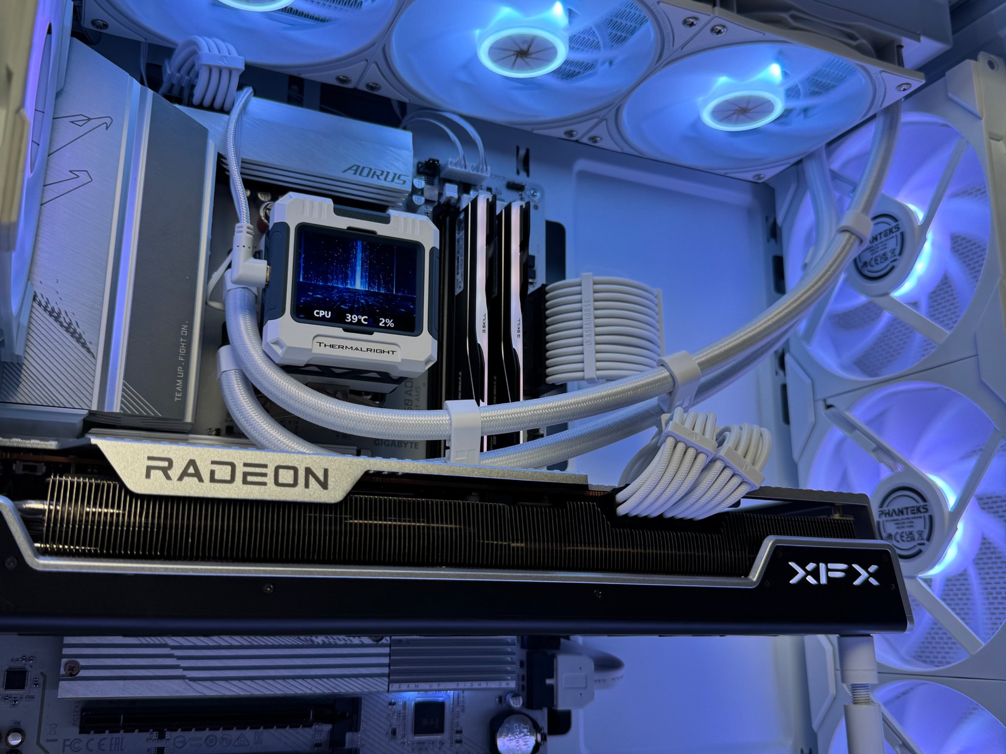 ❄️High-End 1440p/4K Gaming PC AMD Ryzen 7 7700X AMD Radeon RX 7800 XT 32GB DDR5-6000 1TB NVMe Win 11