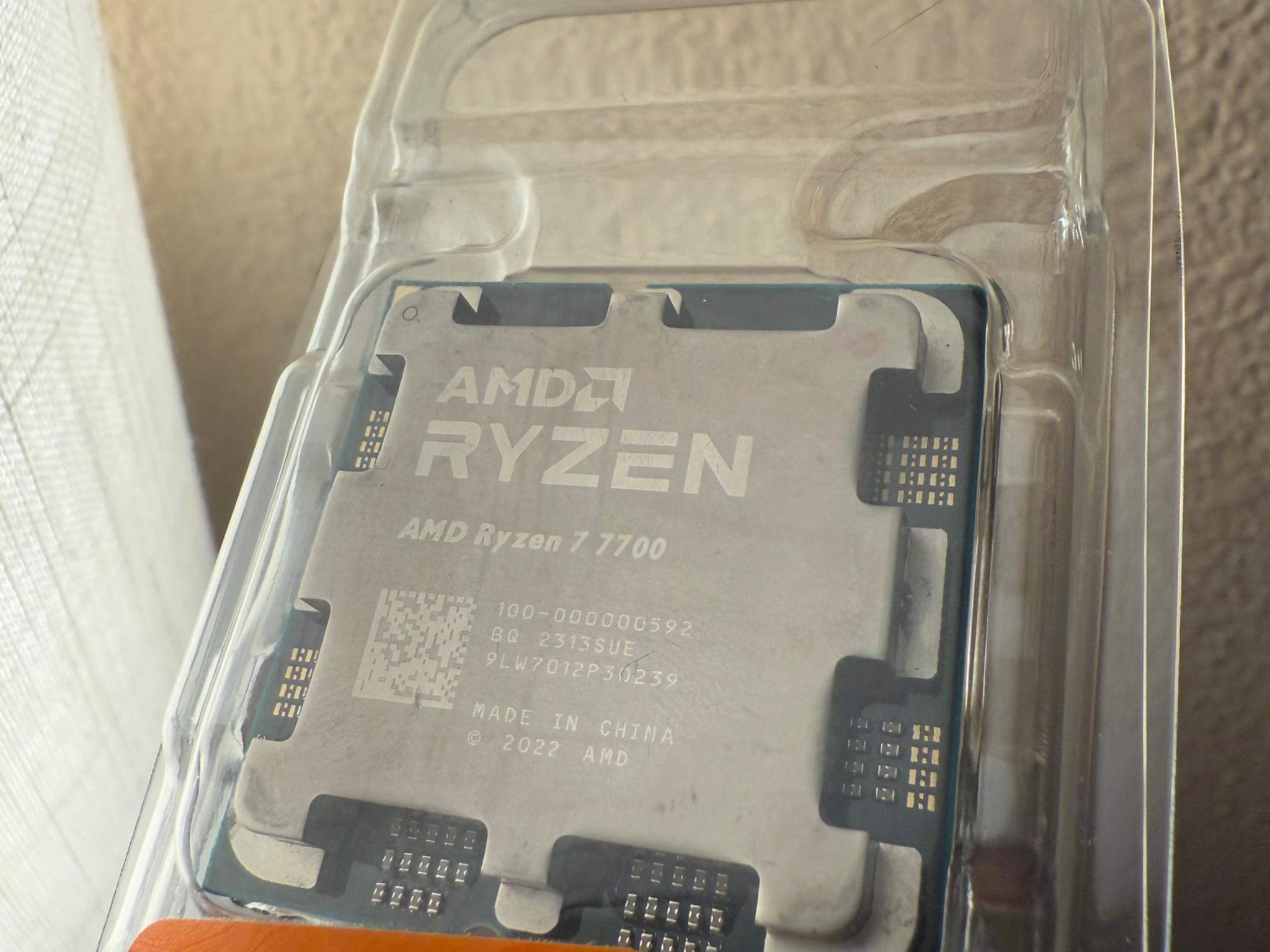 AMD Ryzen 7 7700
