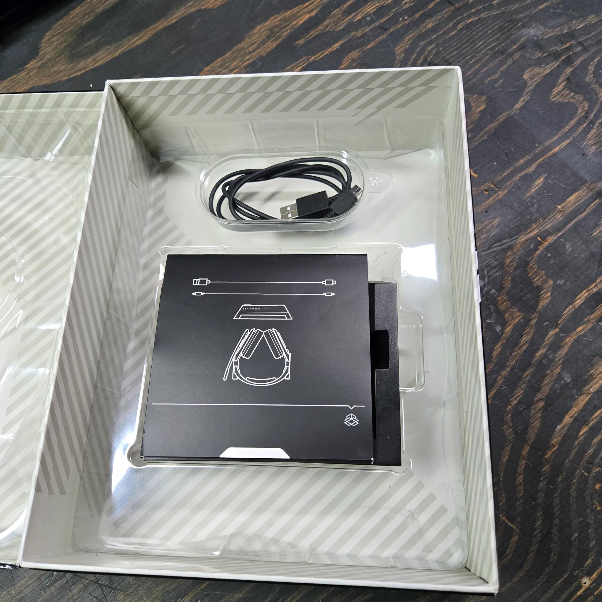 Like NEW Astro A50 + Base Station