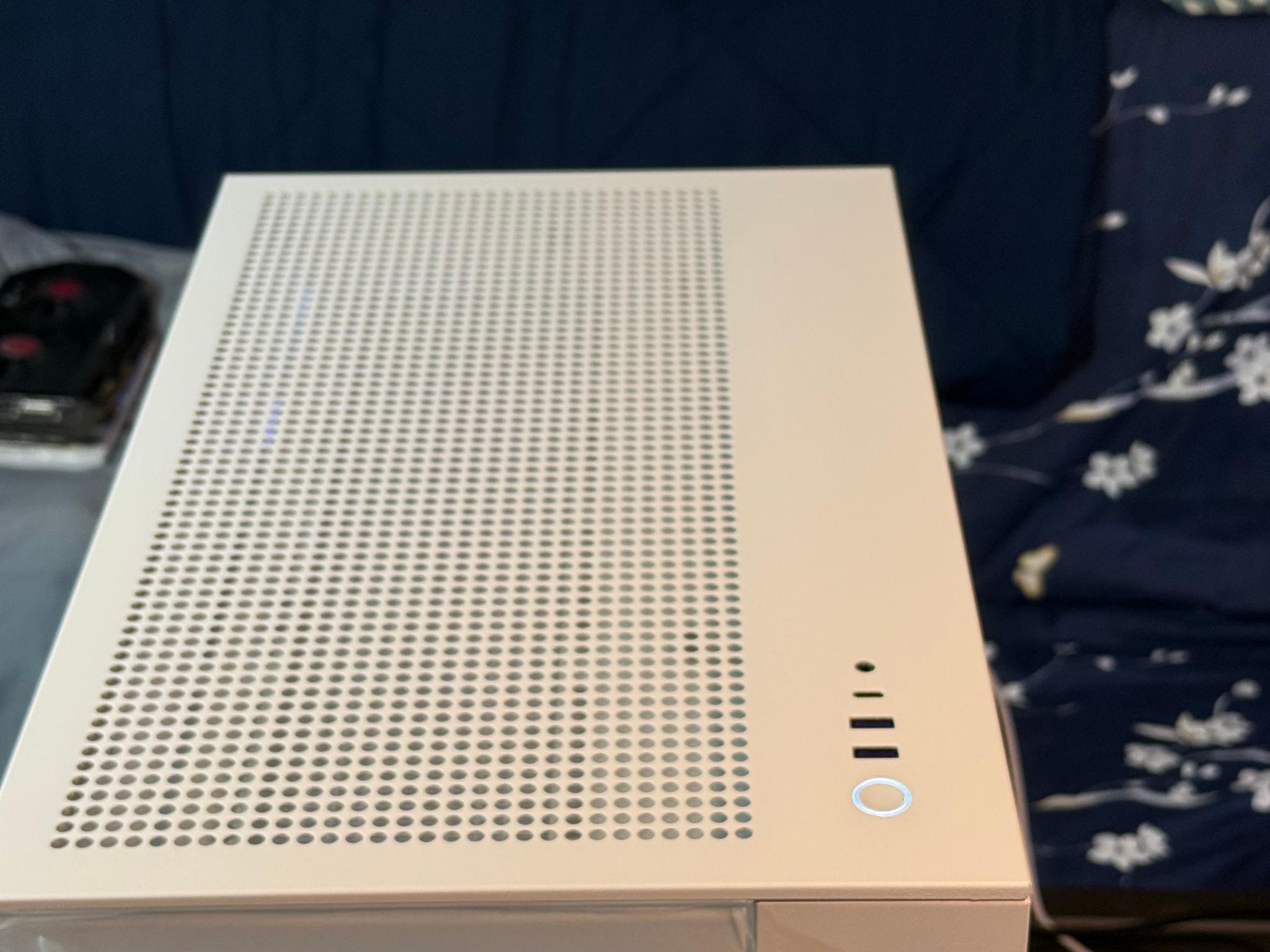 Stunning White Gaming PC.  12900K & Strix 3080 White Edition
