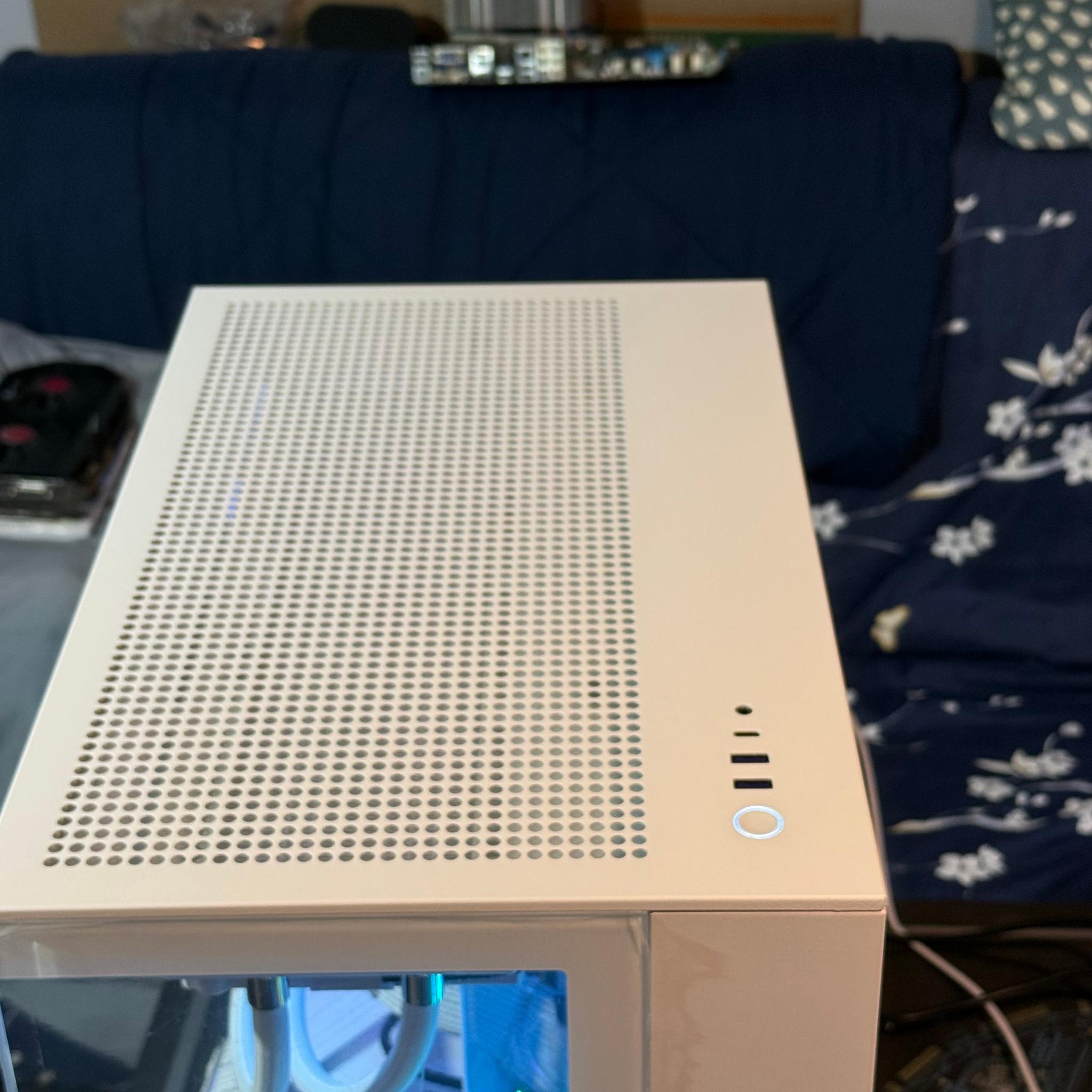 Stunning White Gaming PC.  12900K & Strix 3080 White Edition