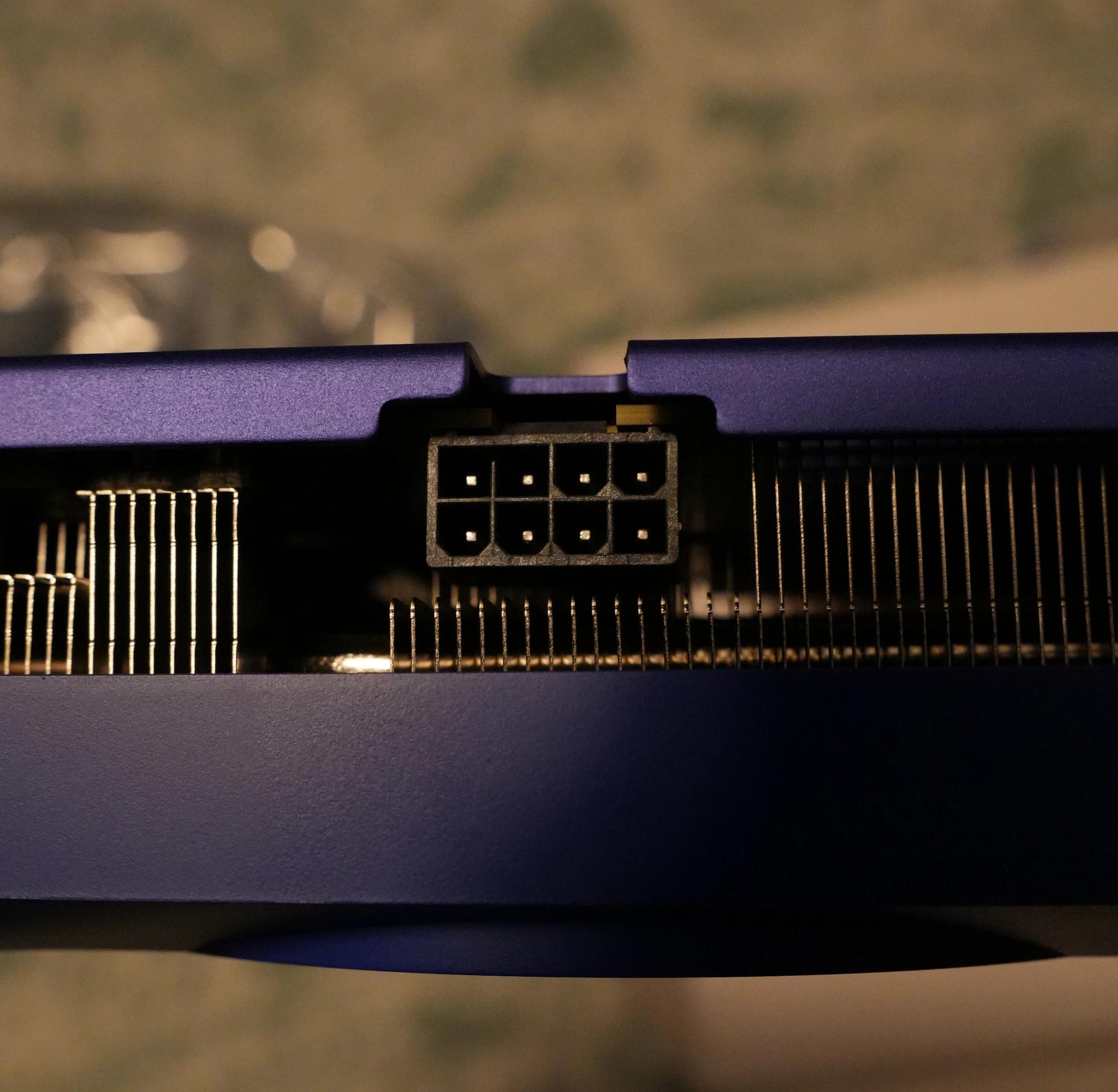 Sparkle Titan Intel B580