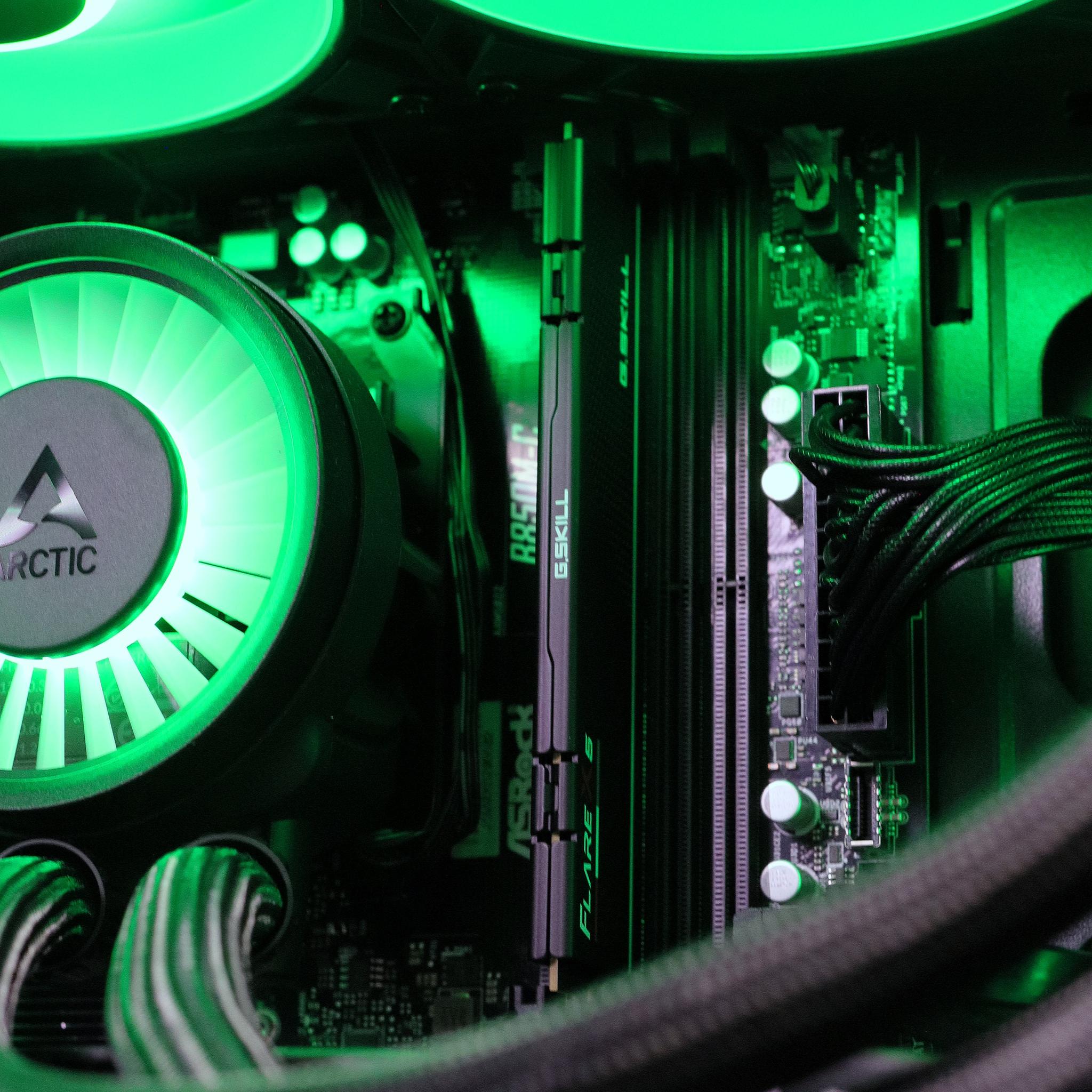 🟩 Arctic Venom ❄️ | Ryzen 5 7500X3D | RTX 5060 Ti 8GB | 16GB DDR5 - 6000 | 1TB NVMe |