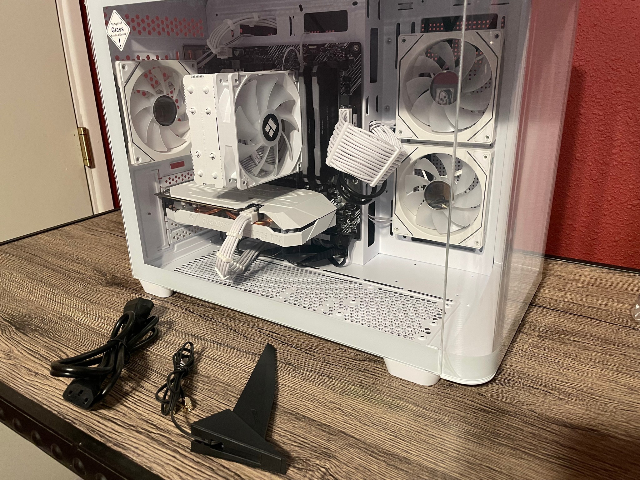 White RTX 2060 Gaming PC (Ryzen 5 3600 | 16GB RAM | 512GB SSD | Wifi + BT)