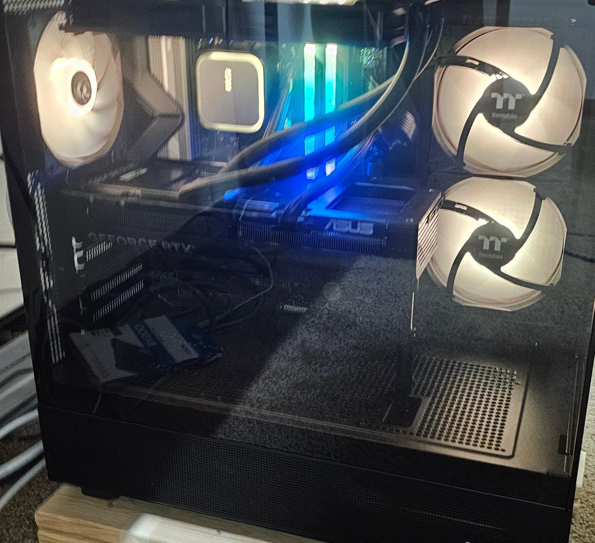 Custom High-End Build. 4k 200+ fps gaming | RTX 5070Ti | Ryzen 7 9800x3d