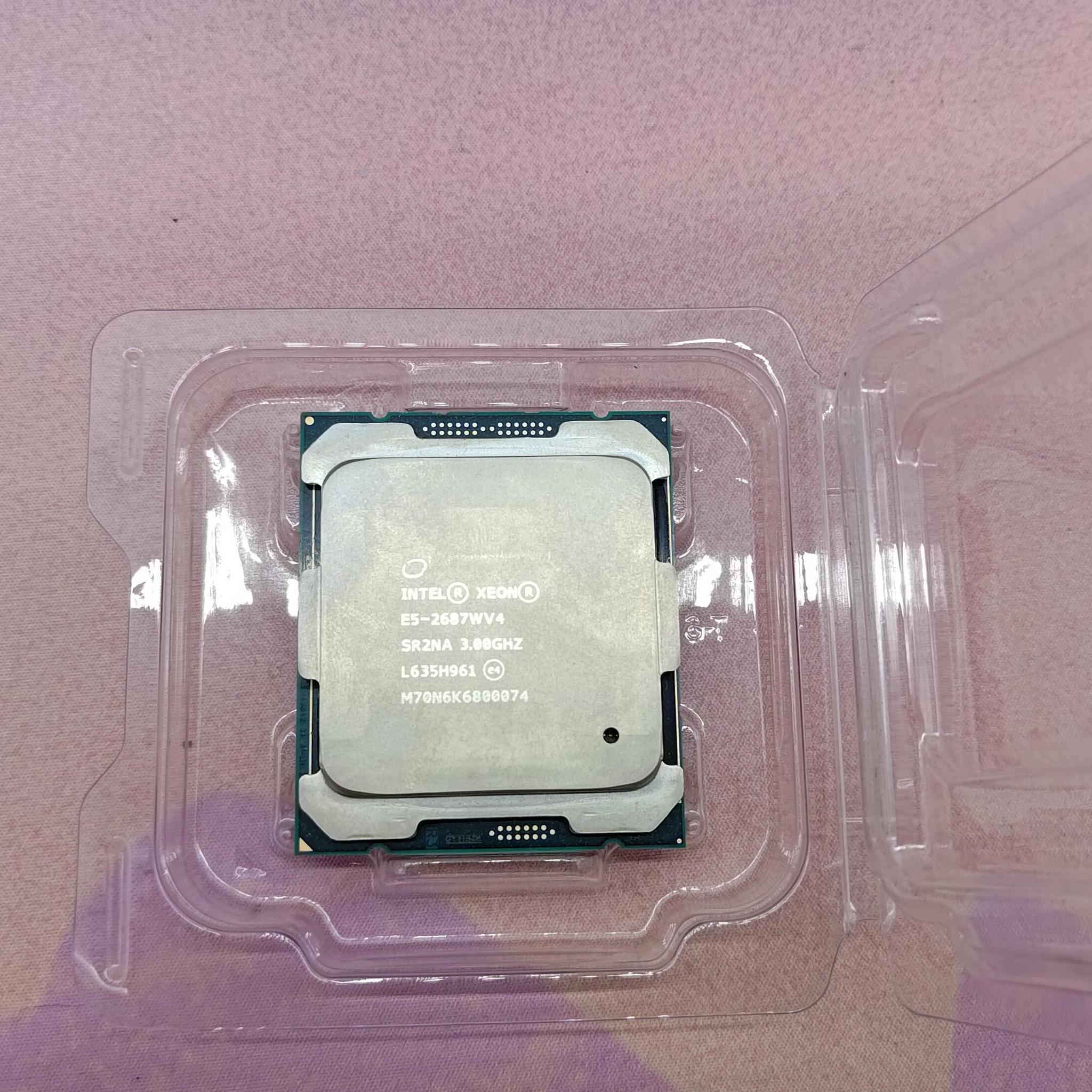 Intel Xeon E5-2687WV4