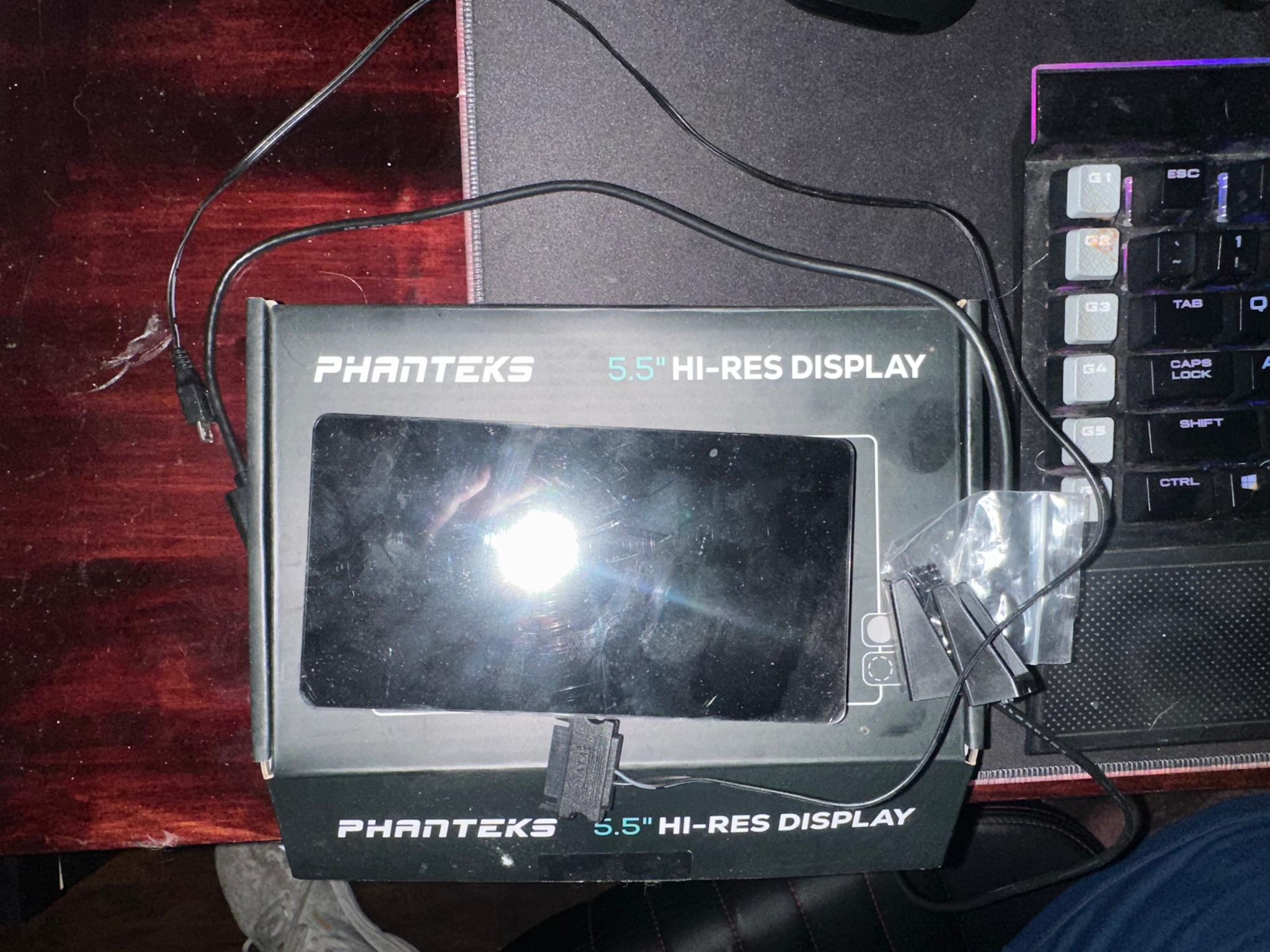 Phanteks 5.5 inch 1440p display