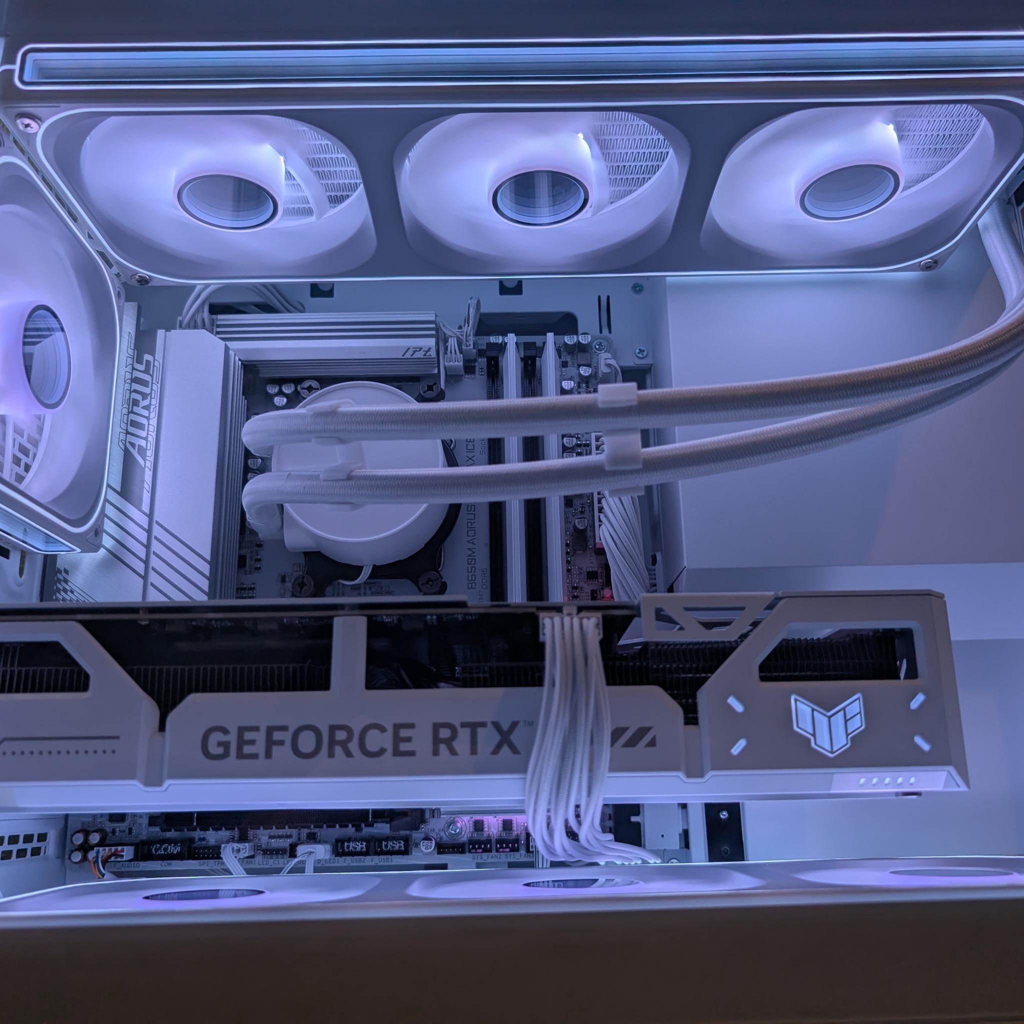 Content Creator/Steaming/Gaming PC | 7900x3d, RTX 5070 Ti | All White | 2TB | Win. 11 Pro