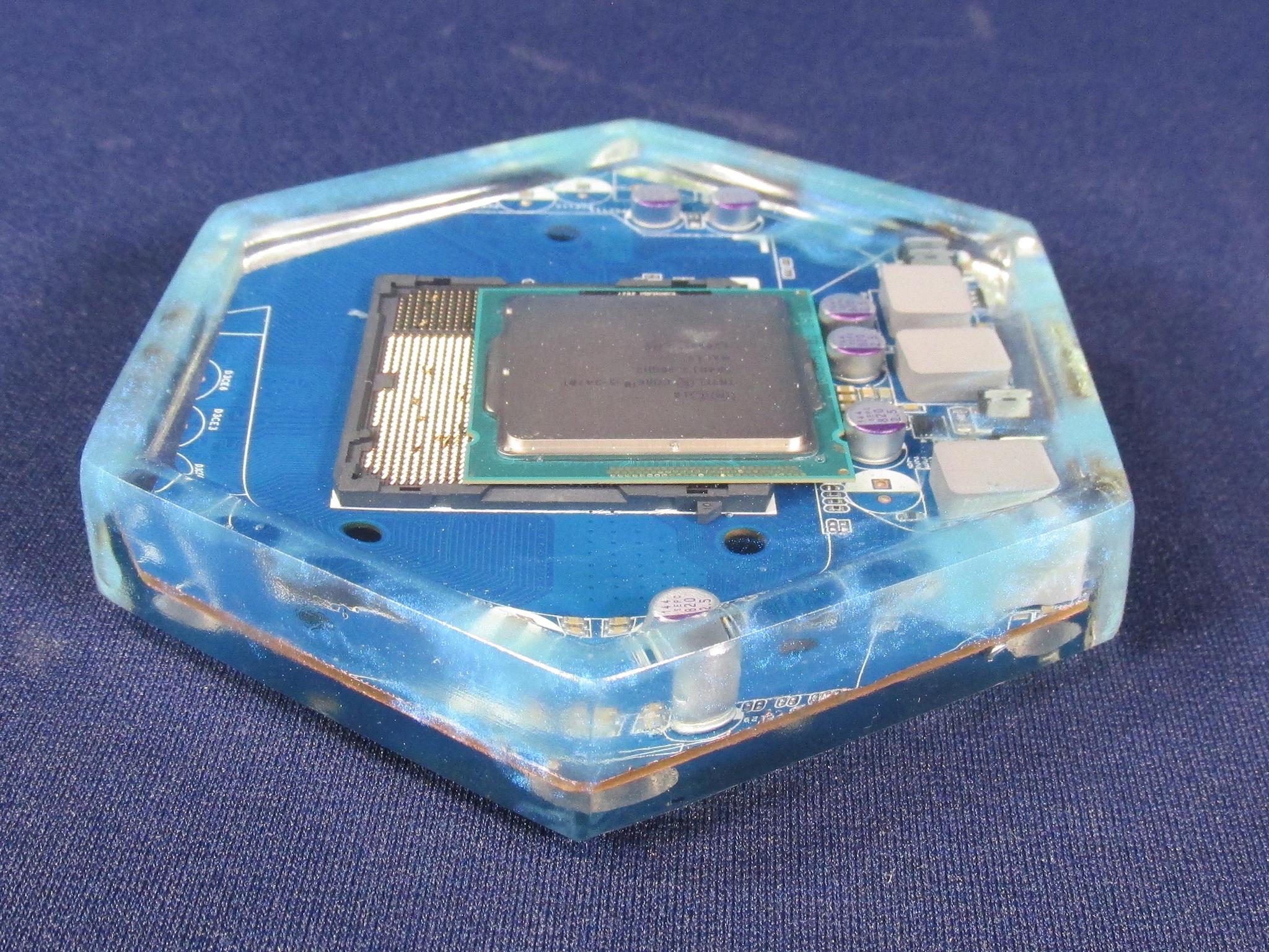 Handmade Clear Epoxy Resin Coaster With Intel Core i5-3470T (SR0RJ) & Motherboard