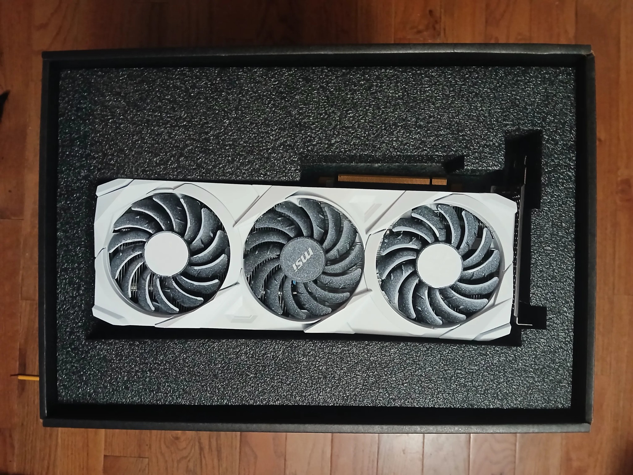 White RTX 3060 12 Gb MSI VENTUS OC 3X Fan