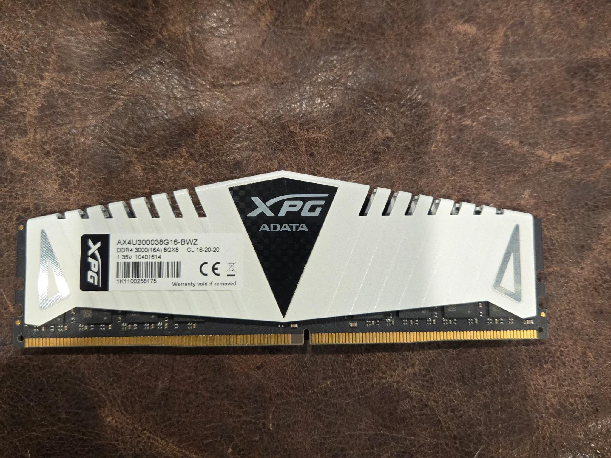 Adata XPG 32GB 8GB DDR4 3000 Desktop Gaming RAM