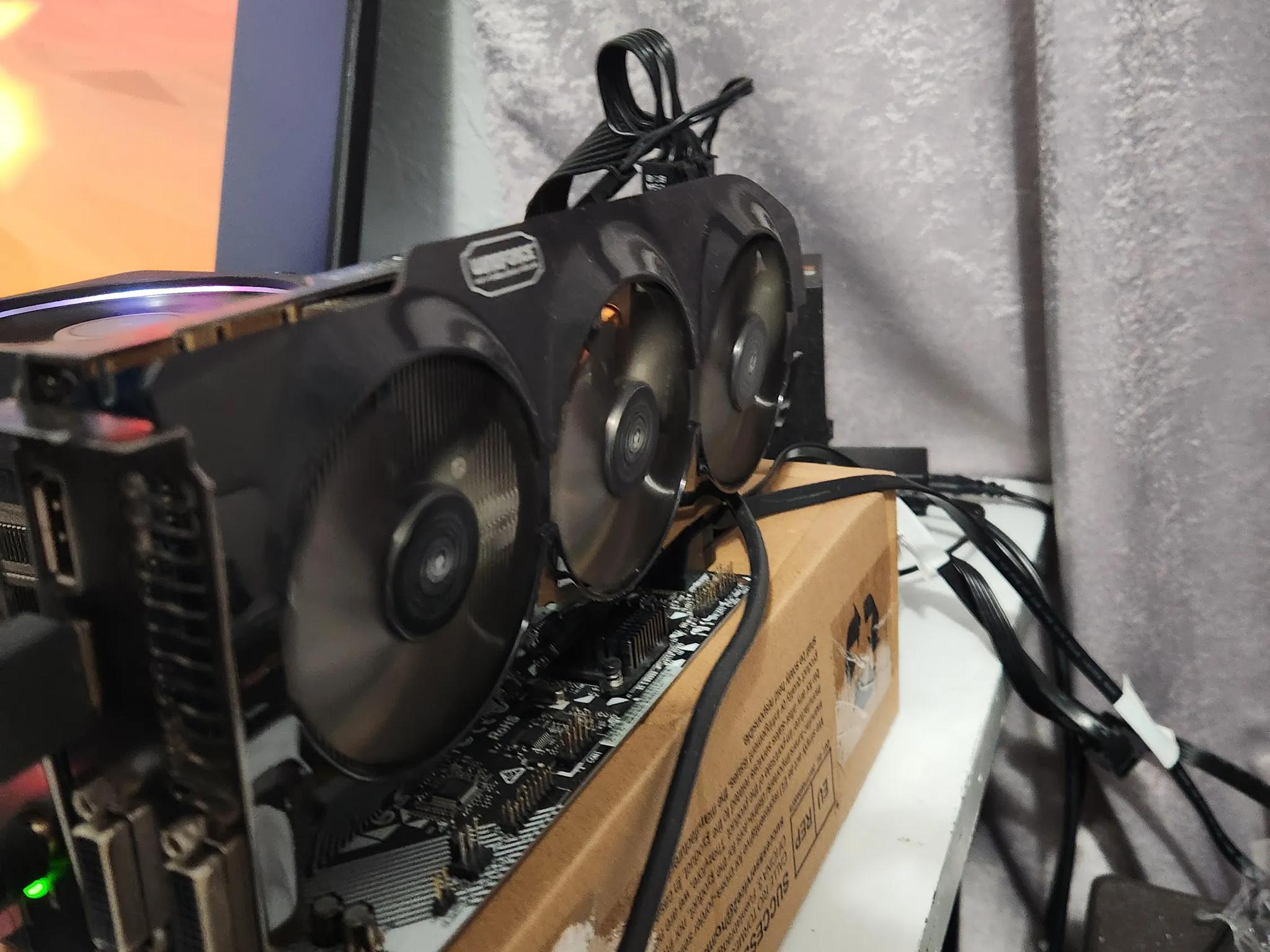 Gigabyte Windforce Nvidia Geforce GTX 670 2GB GDDR5