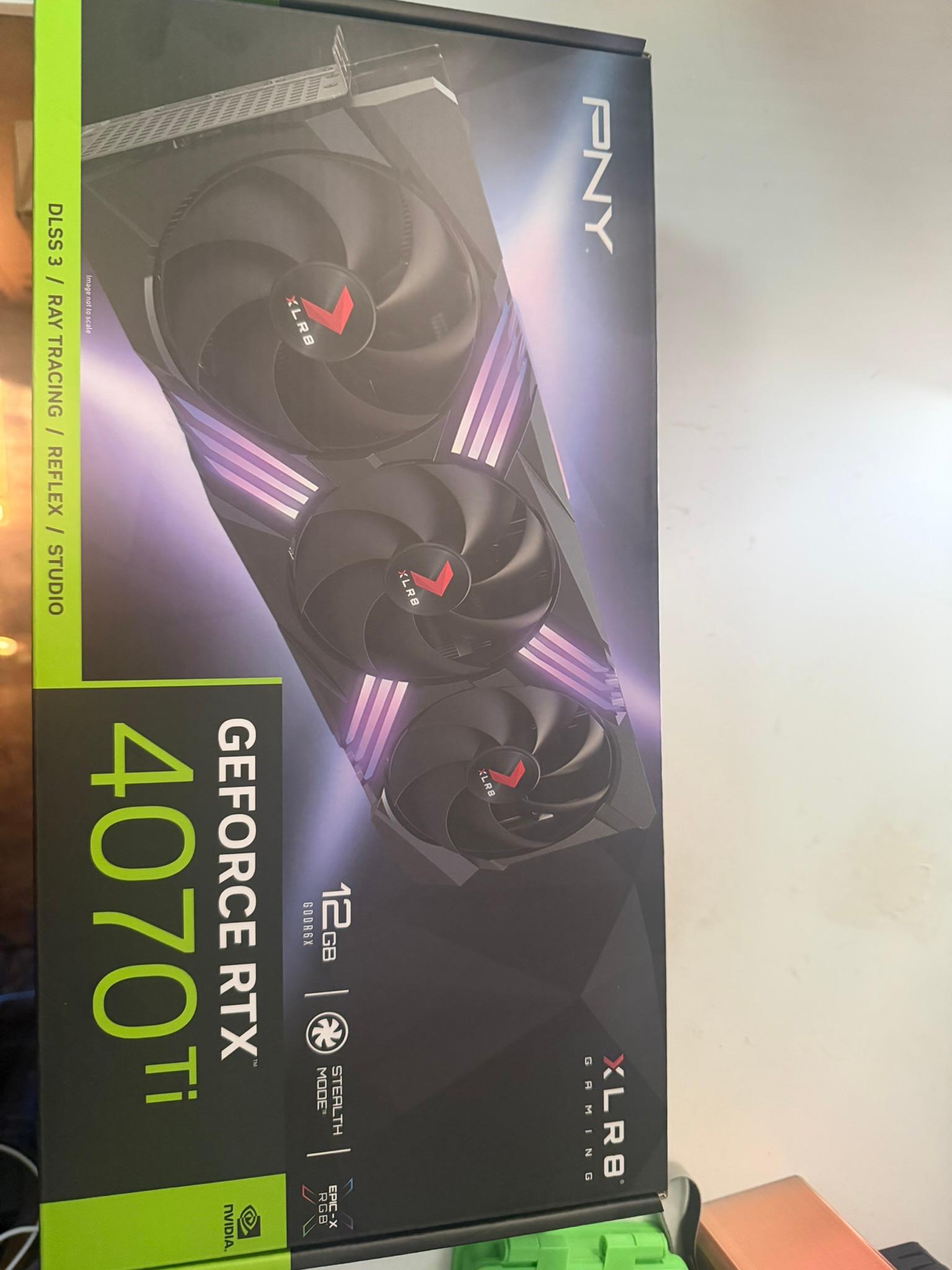 PNY XLR8 Gaming VERTO EPIC-X RGB GeForce RTX 4070 Ti