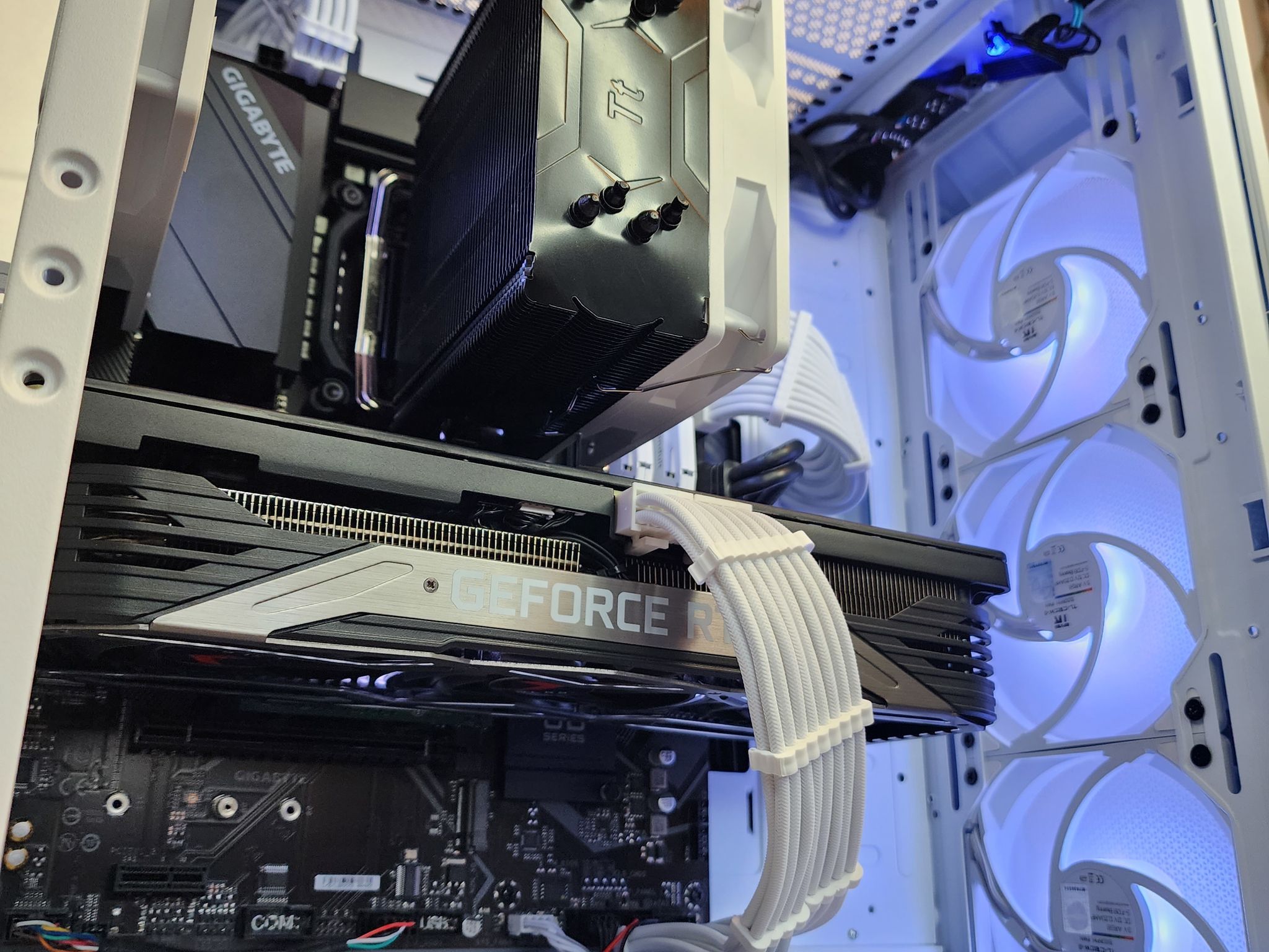 🤍💜RTX 3070 | Core i7 10700F | 32GB 3600MHz | 1TB NVMe SSD