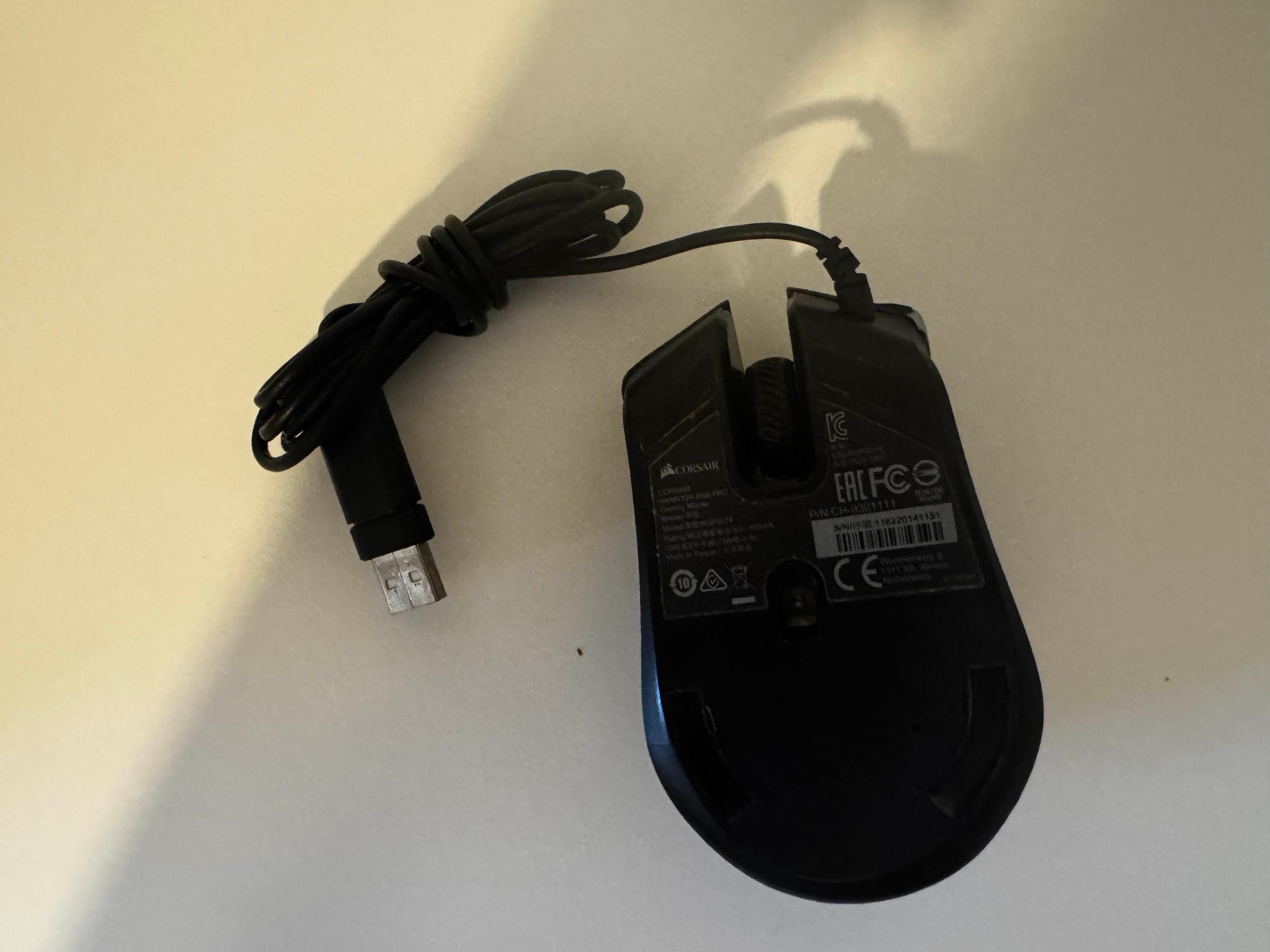 USED CORSAIR HARPOON RGB WIRED GAMING MOUSE (BLACK)