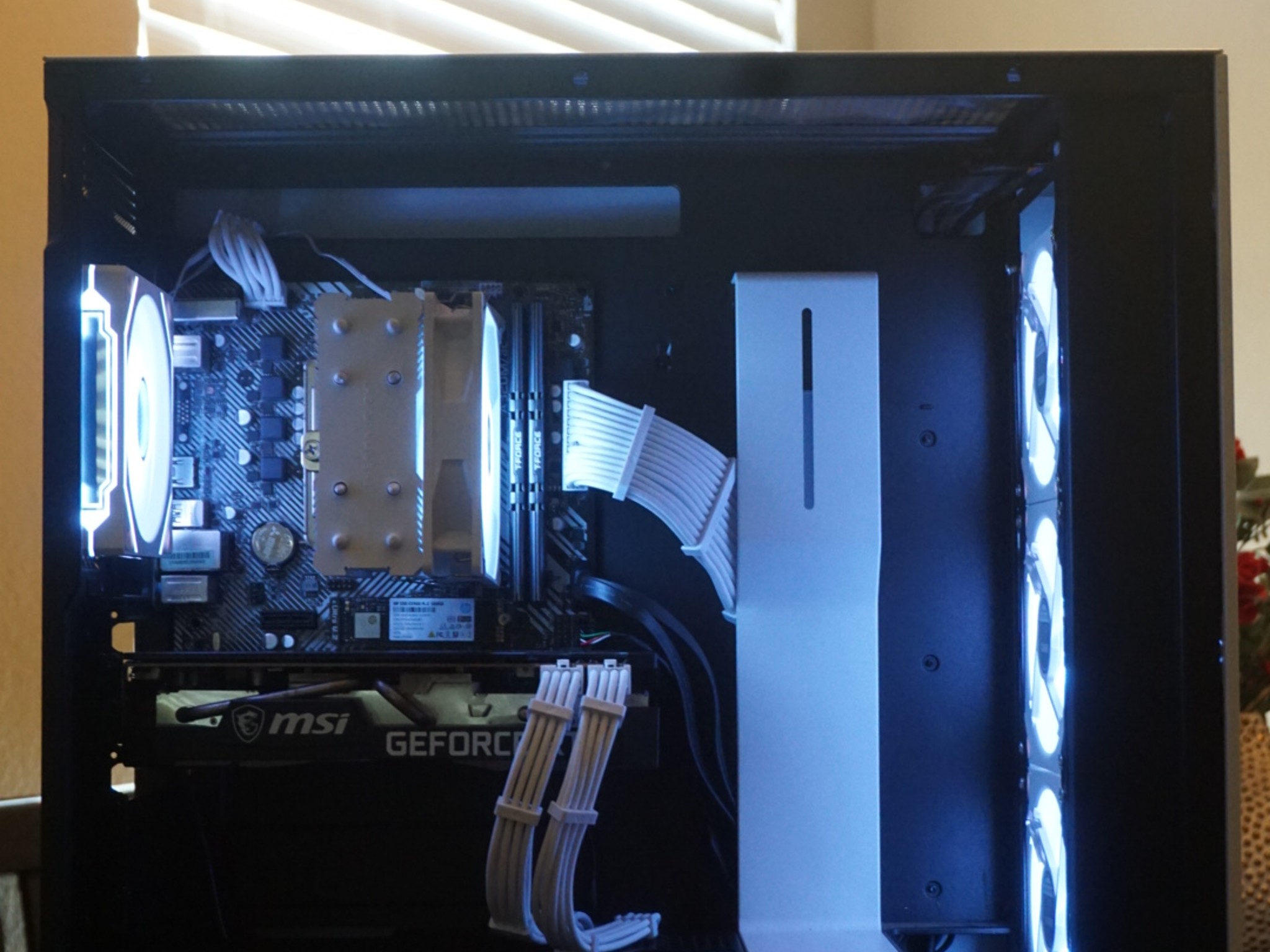 Gaming PC - 3060 ti • Ryzen 5 5600G • 16 GB • 500 GB SSD