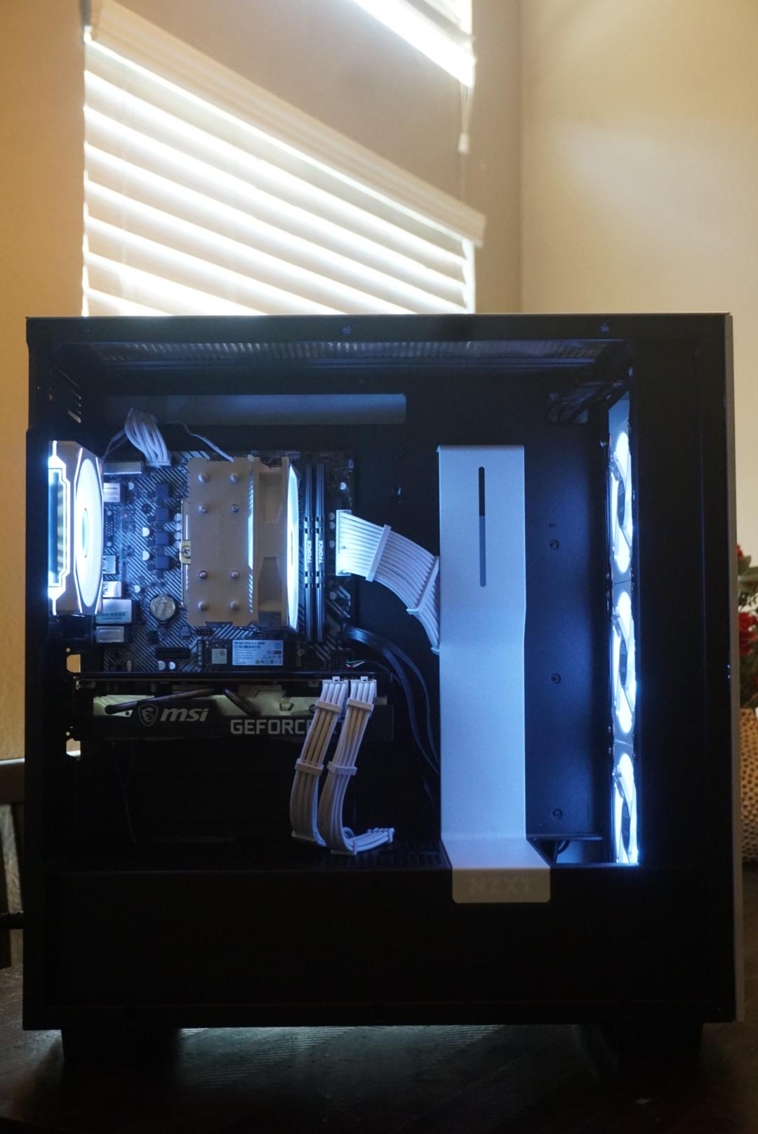 Gaming PC - 3060 ti • Ryzen 5 5600G • 16 GB • 500 GB SSD