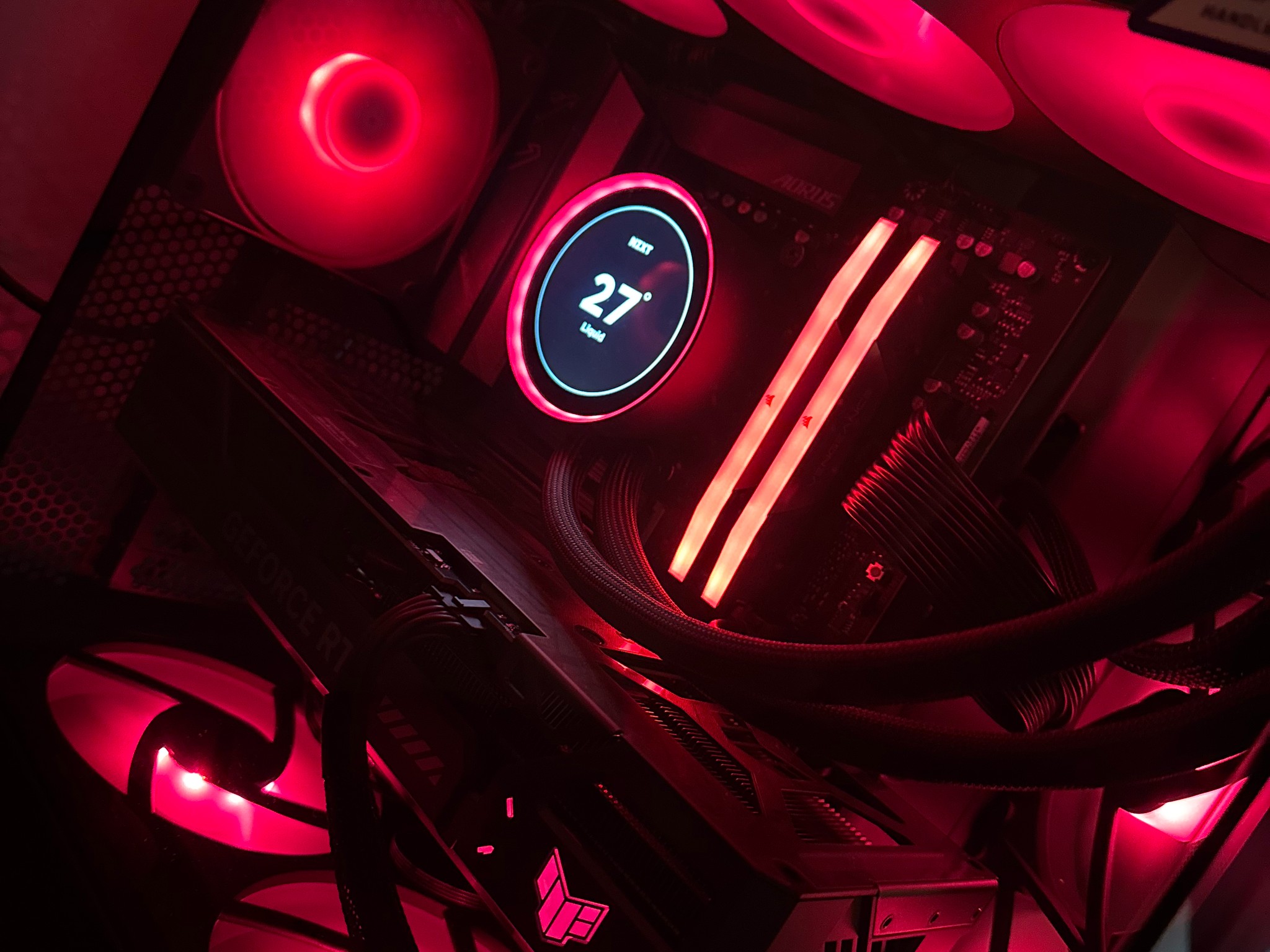 High-End Gaming PC- RTX 5070 Ti + RYZEN 7 9800X3D | Ready for 1440p/4k Gaming!