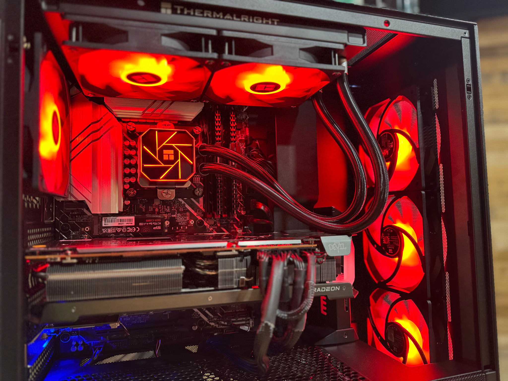 1080p & 1440p Gaming | RX 6950XT | i7 12700k | 1TB SSD | 32GB RAM | WiFi 6 and Bluetooth