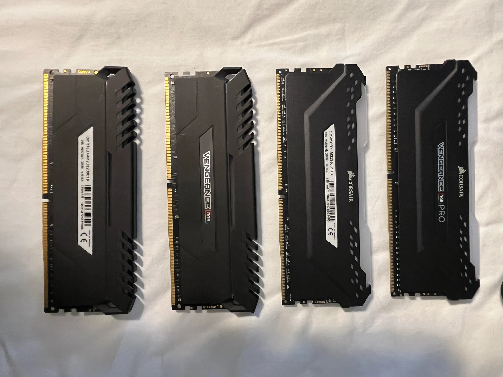 32 GB CORSAIR RAM - BUNDLE DEAL