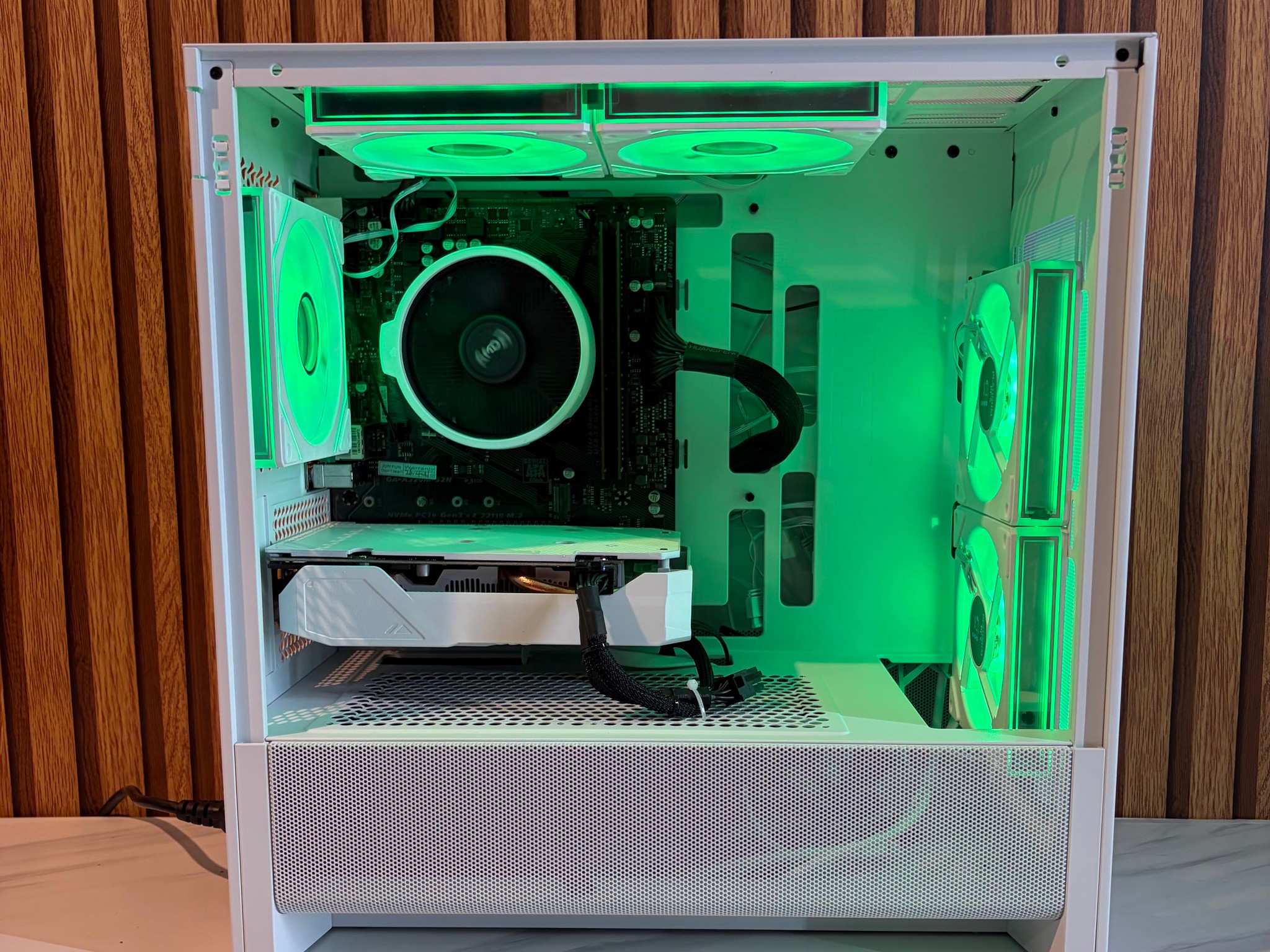 GTX 1660 SUPER | Ryzen 5 2600X | 16GB DDR4 | 500GB SSD | WINDOWS 11 PRO