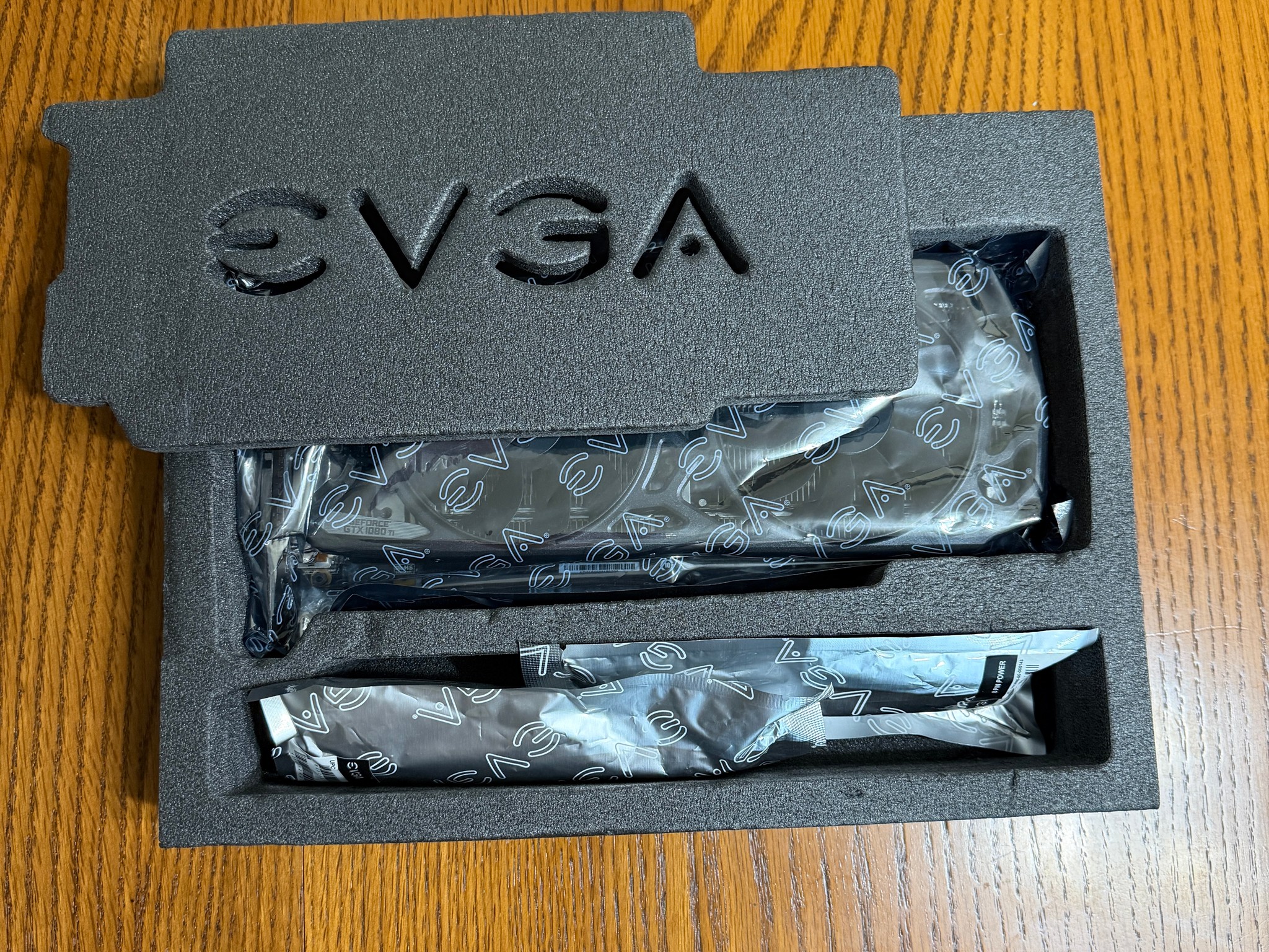EVGA SC2 GeForce GTX 1080 Ti Complete in Box (CIB)