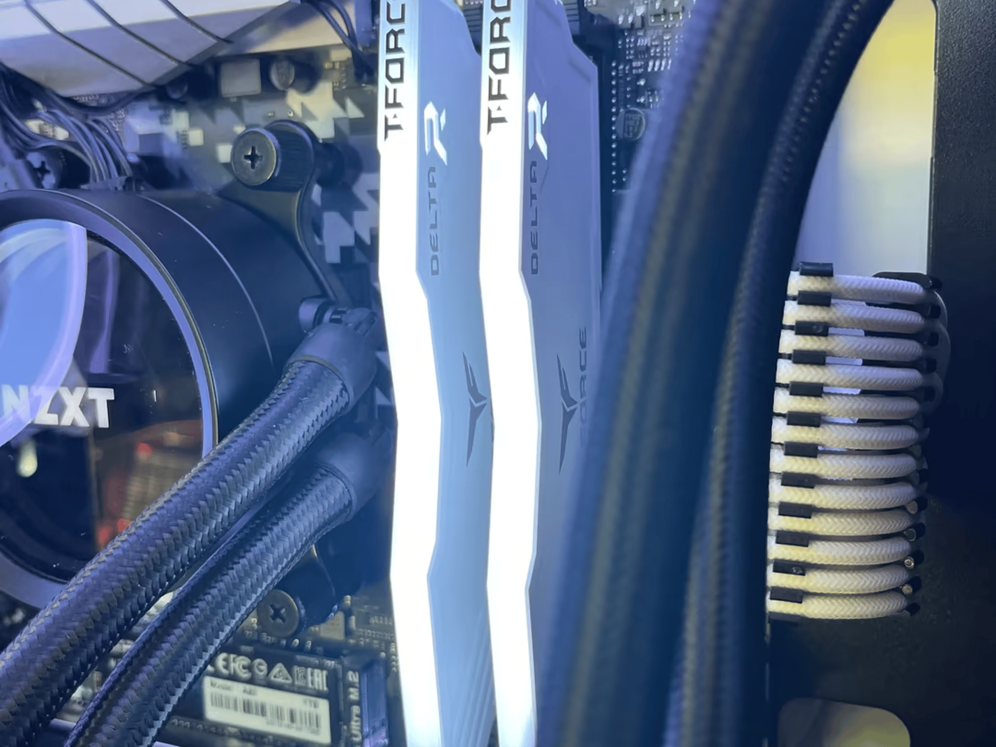 Custom Gaming PC (RTX 3060 Ti / Ryzen 5 3600 / 16gb RAM)
