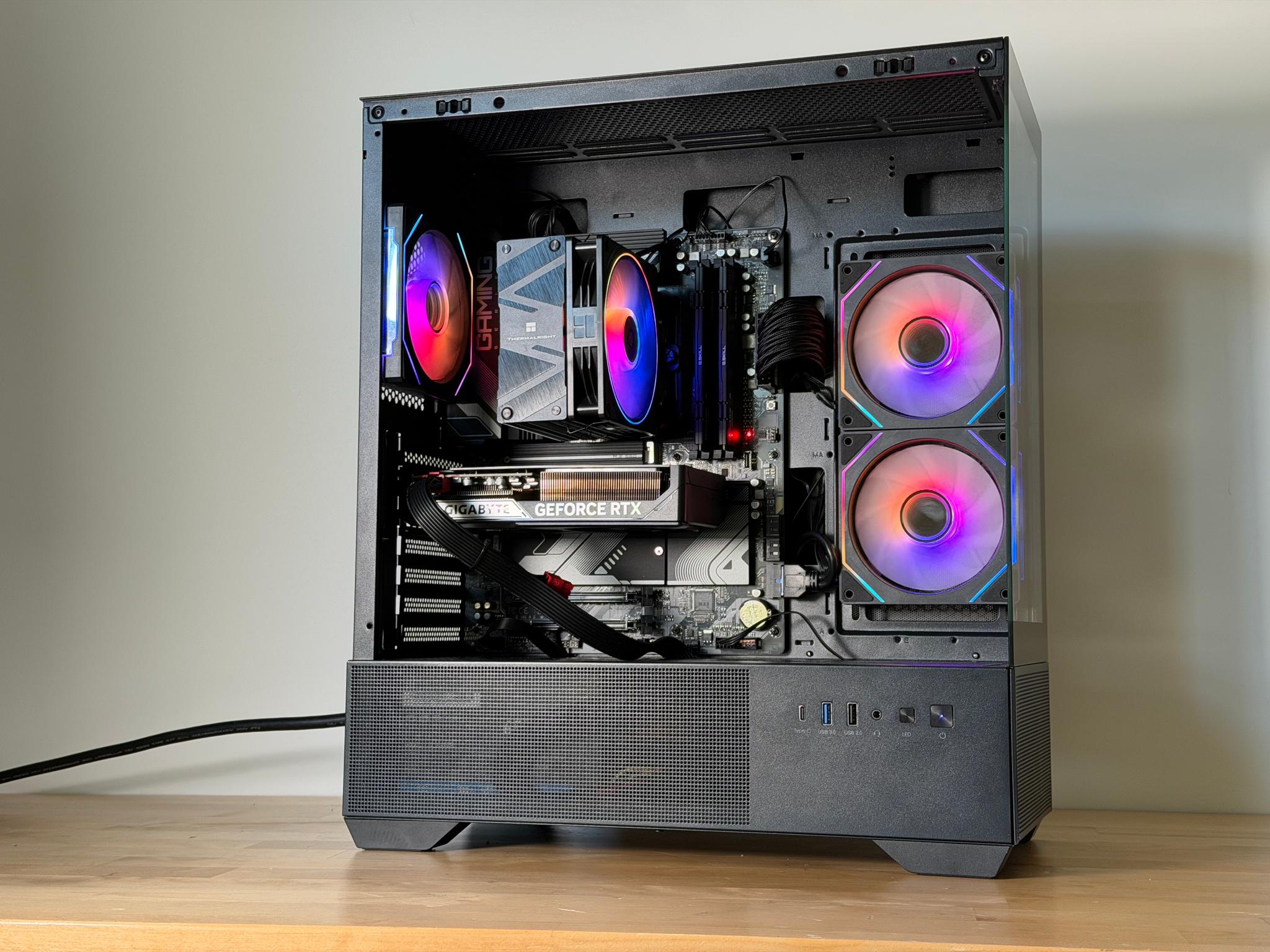 RTX 5060ti 8GB Ryzen 7 7700x Gaming PC