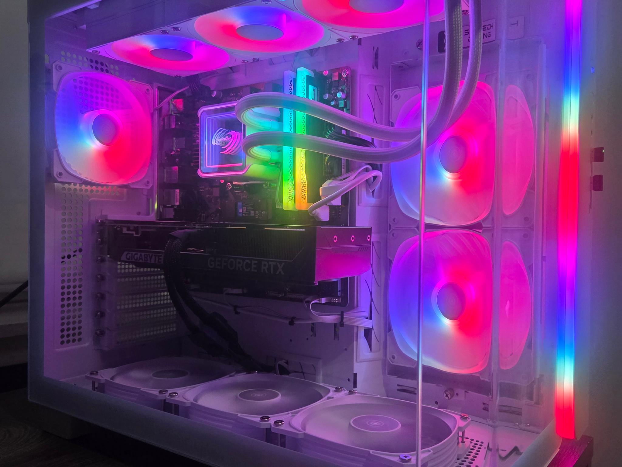 RTX 5070 GAMING PC-| Ryzen 7 9700X | 32GB DDR5 | 2TB NVM