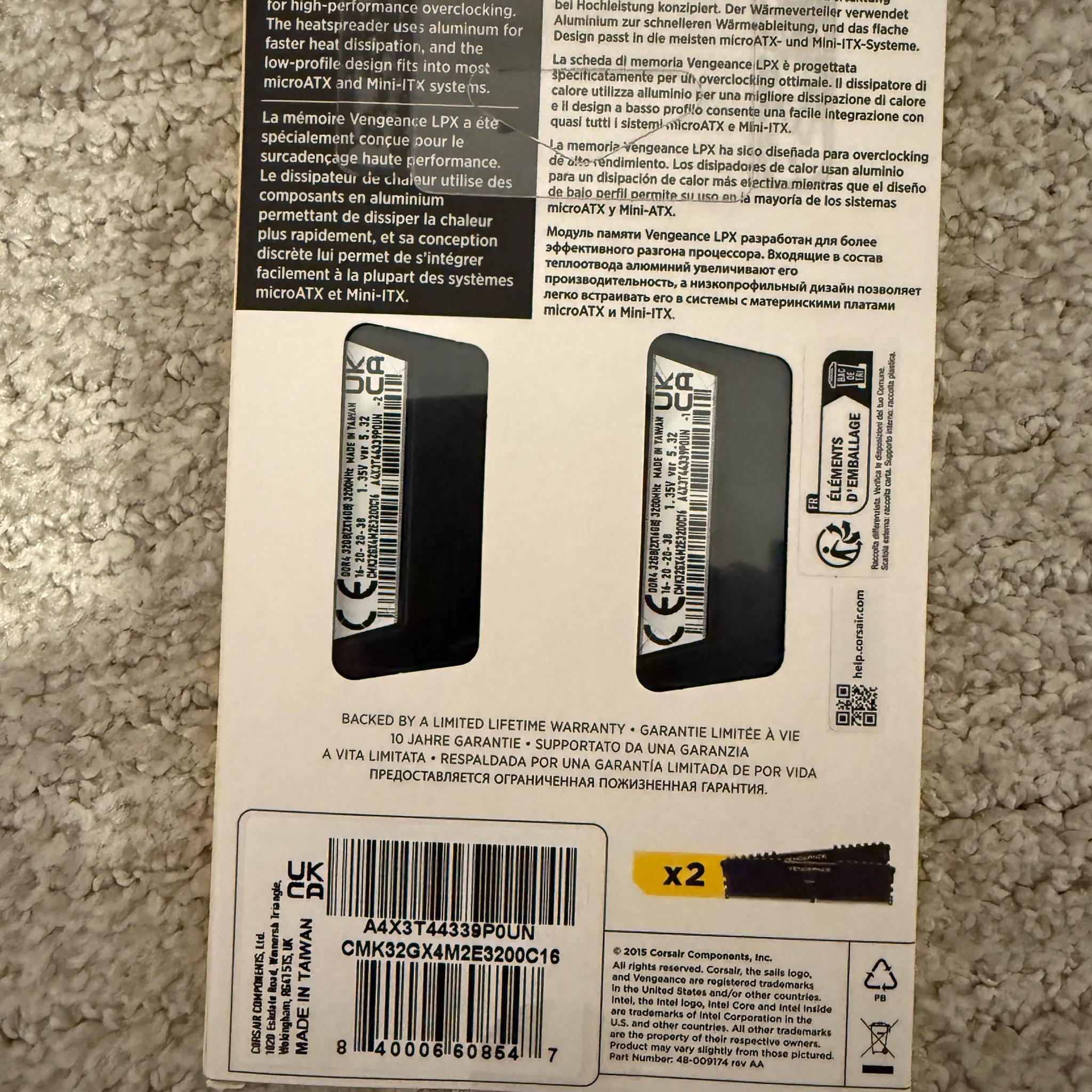 SEALED UNOPENED DDR4 32 GB (2X16 GB) 3200MHZ CORSAIR VENGEANCE DESKTOP MEMORY SEALED