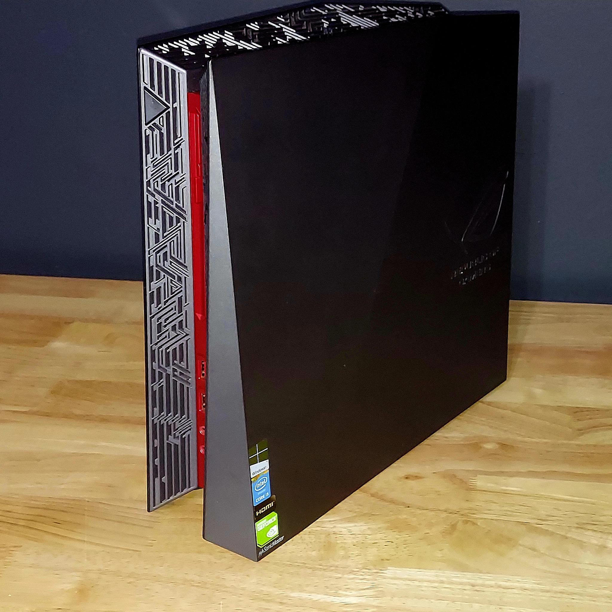 ASUS ROG desktop, i7-4790, RX 6400 4GB, 16GB RAM, 128gb SSD 1TB HDD.
