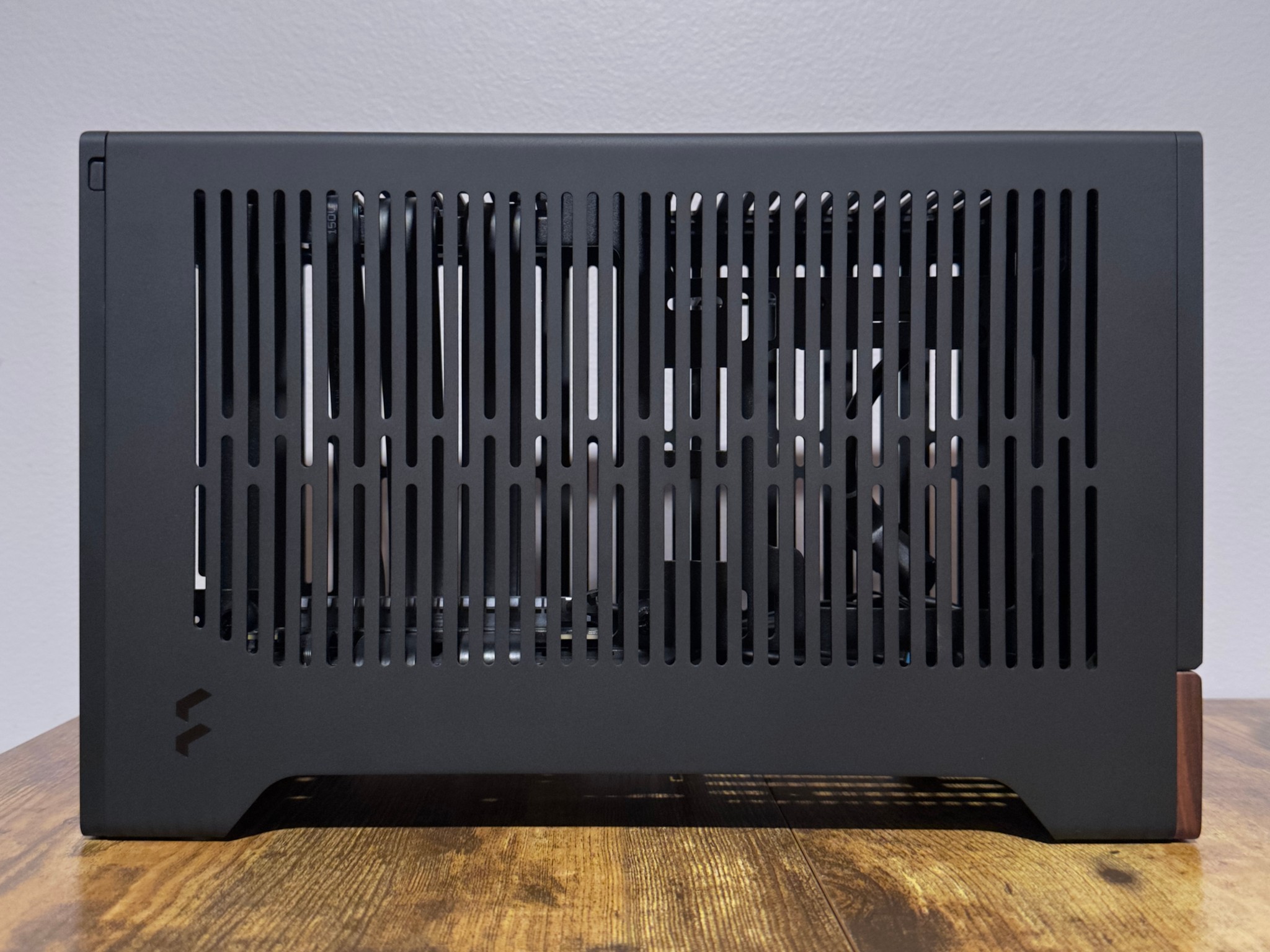 Fractal Design Terra (Graphite) Mini-ITX PC Case