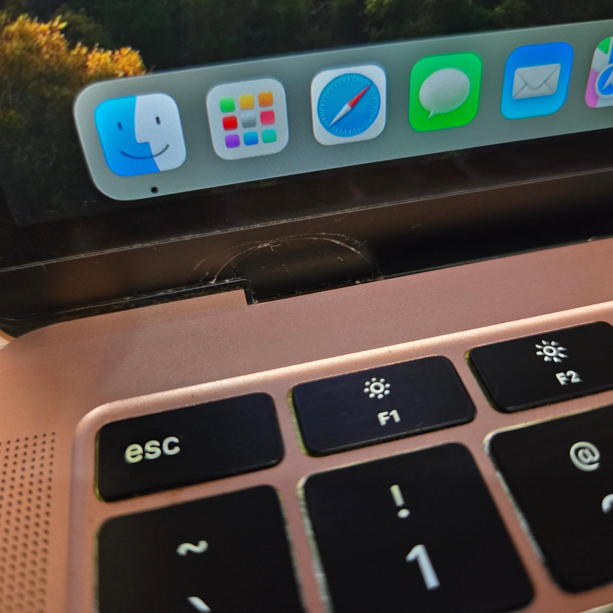 Apple Macbook Air 13 Inch Laptop - 2018 - intel i5 - 256GB SSD - Model A1932