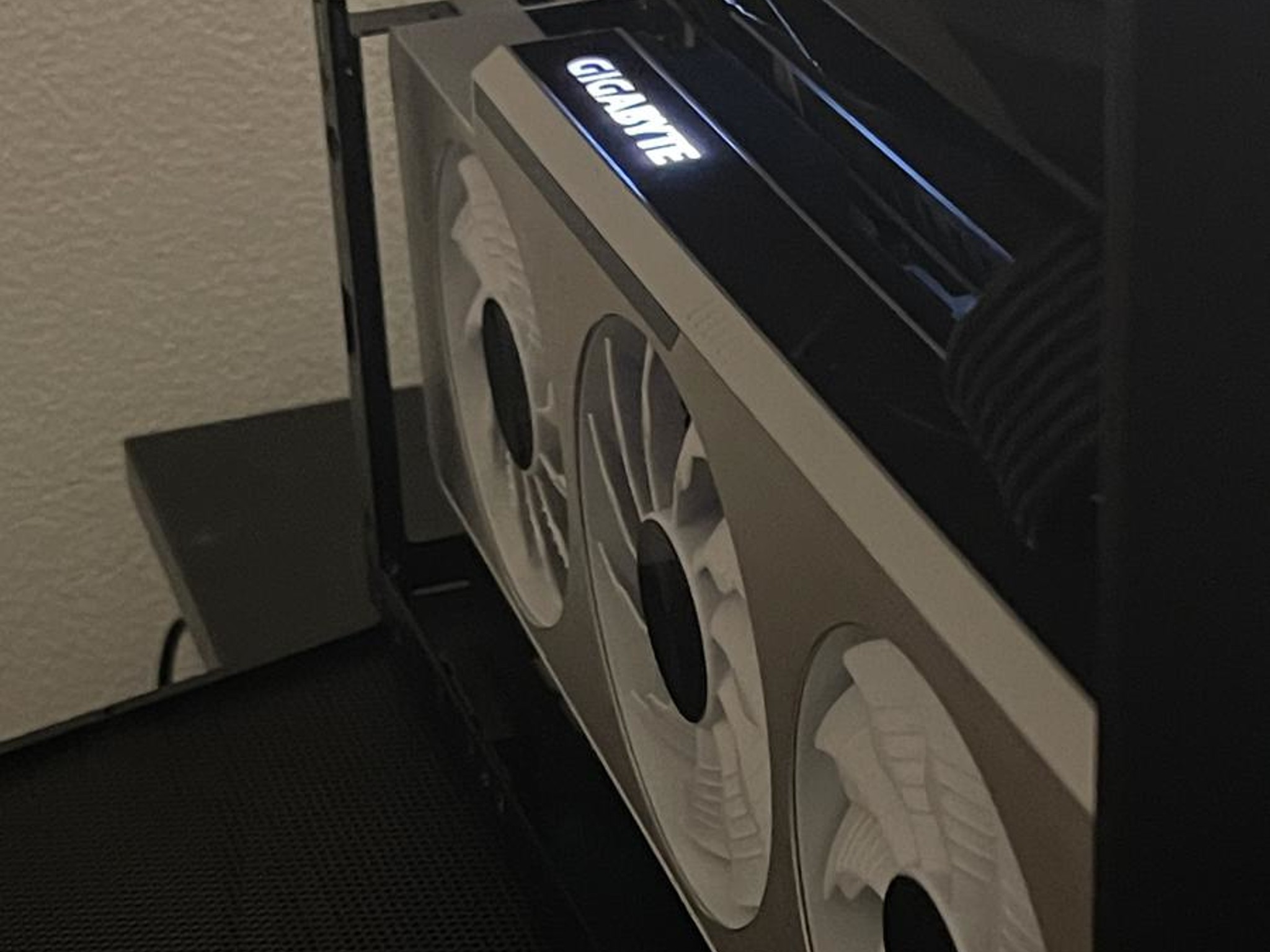 Glorious SFF Mini ITX PC