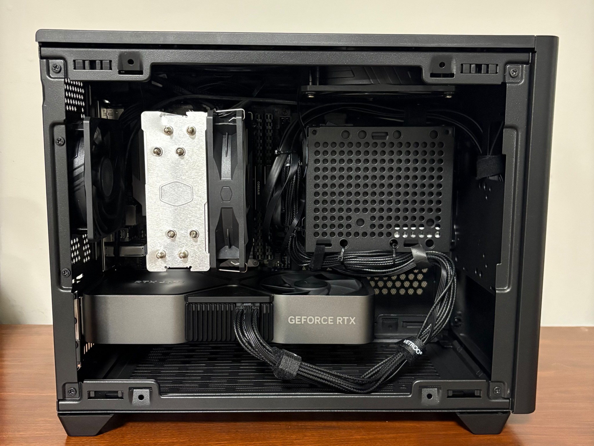 RTX 4070 FE | Ryzen 7 5800XT | 32GB DDR4 | 1 TB SSD | 750W PSU | 3x 120mm Fan | mATX Case
