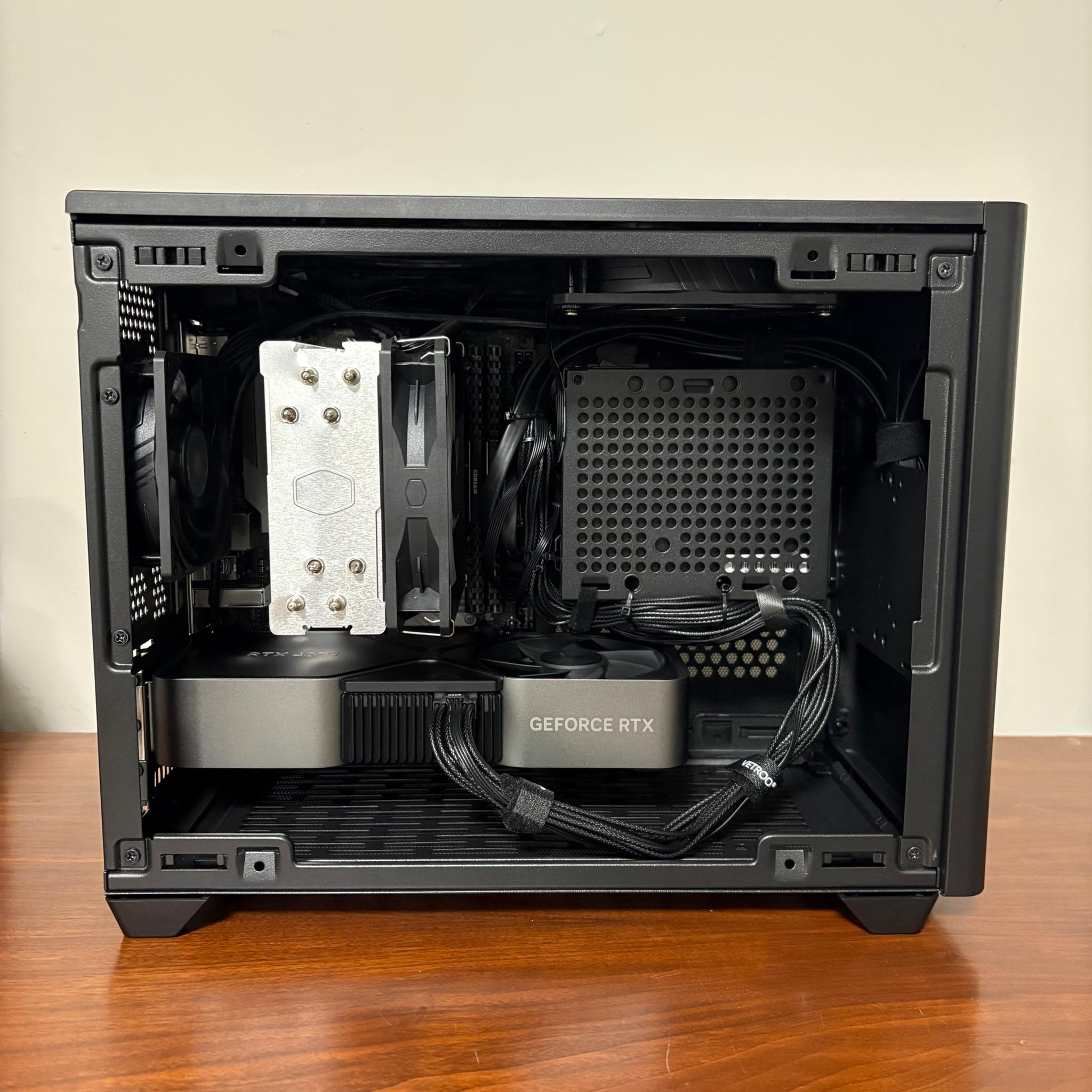 RTX 4070 FE | Ryzen 7 5800XT | 32GB DDR4 | 1 TB SSD | 750W PSU | 3x 120mm Fan | mATX Case