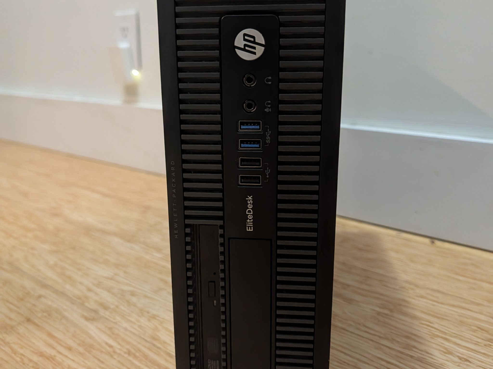 Upgraded HP EliteDesk | GTX 745 | I5 4590 | 12GB RAM | 500GB HDD |