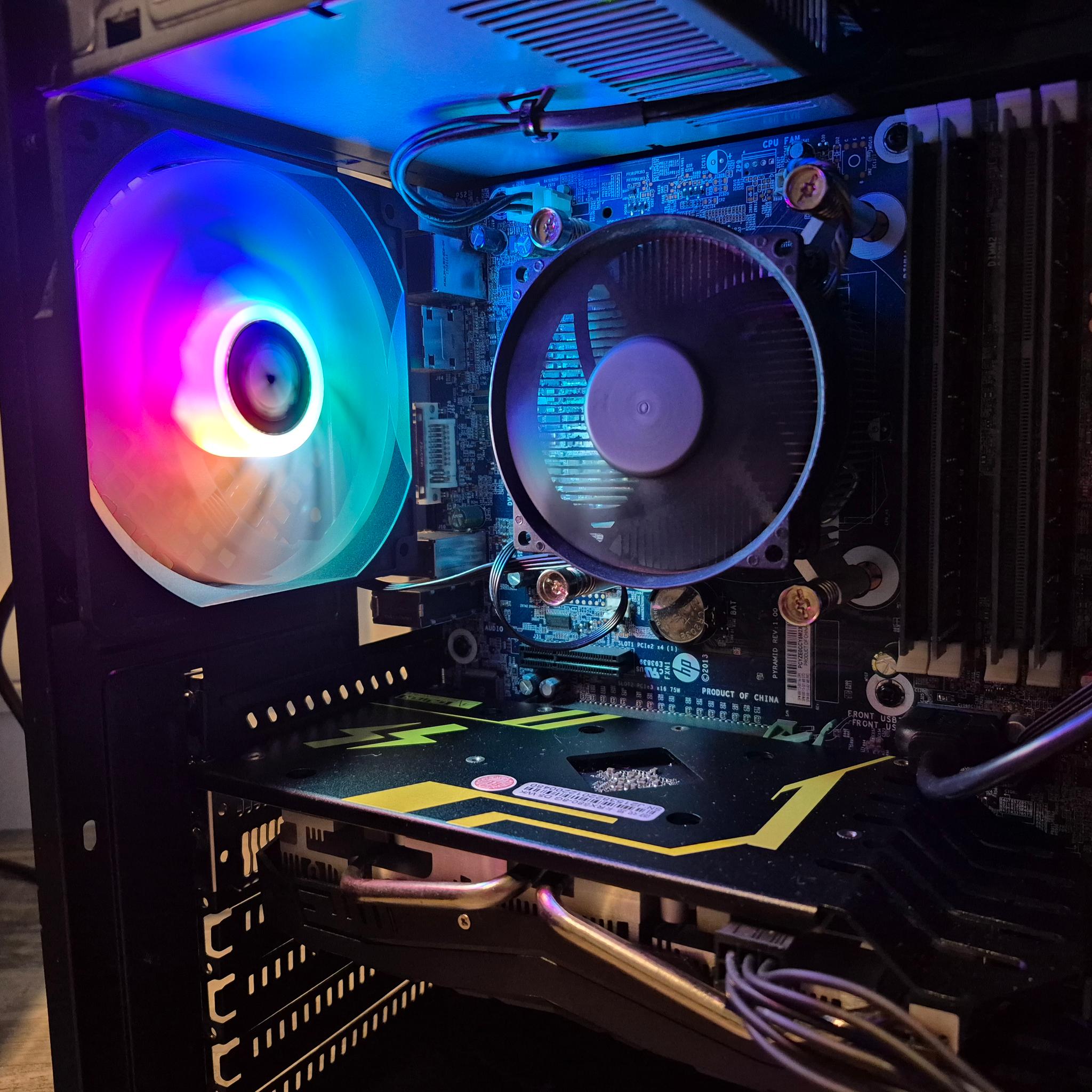 100 FPS Fortnite | i5-4570, 16GB RAM, 500GB SSD, RX 580 8GB, RGB, Wifi