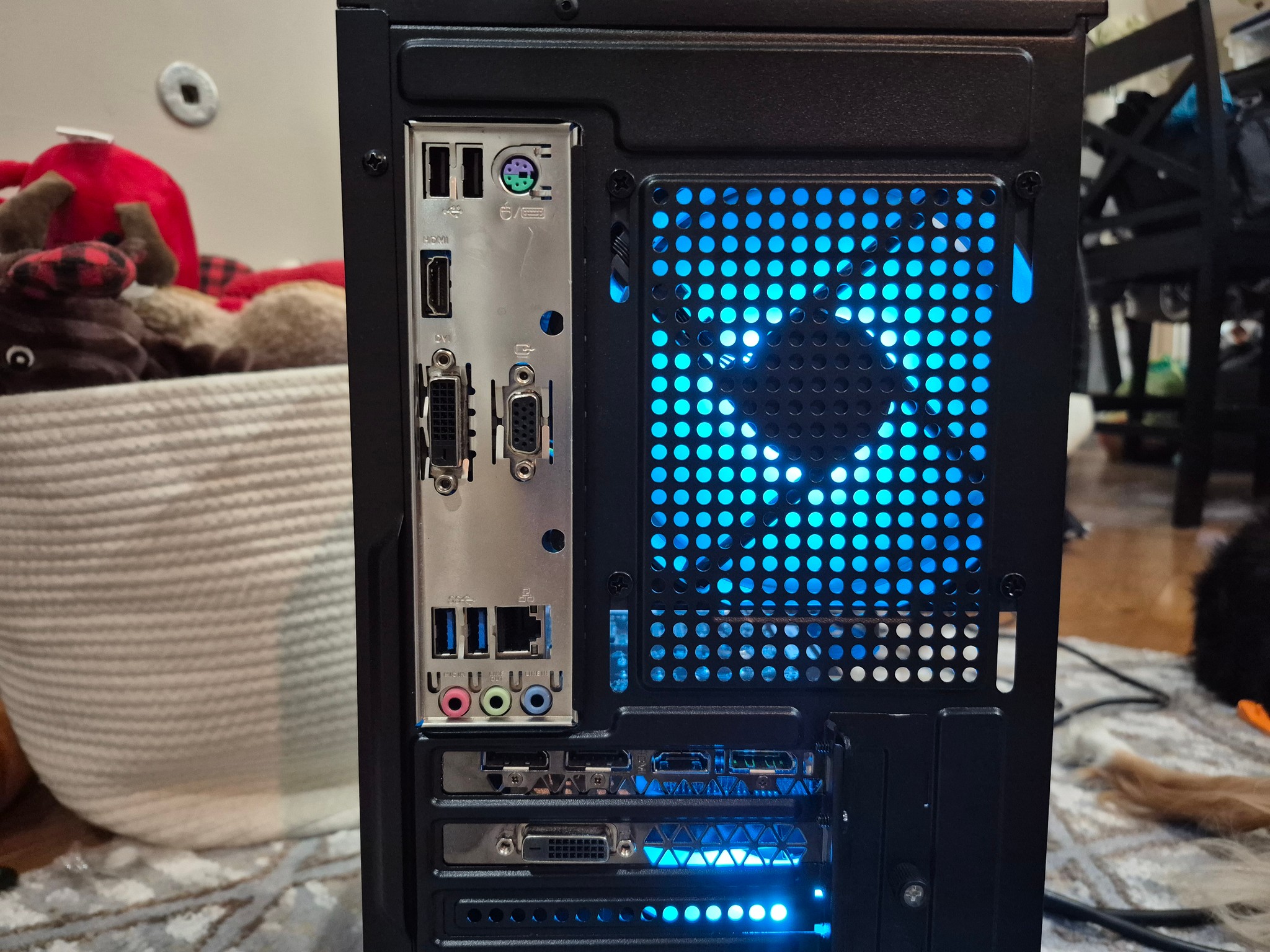 140 FPS Fortnite | 180 Day Warranty | i5-8400, GTX 1070 8GB, 16GB RAM, 2.5TB Storage, RGB, Win11