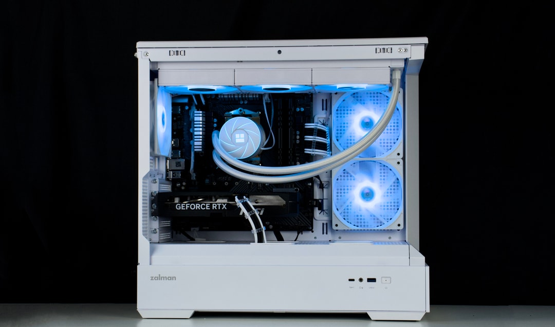 🧊❄️🧊 White Gaming PC – RTX 5060 TI, Ryzen 7 5700X, 32GB RAM