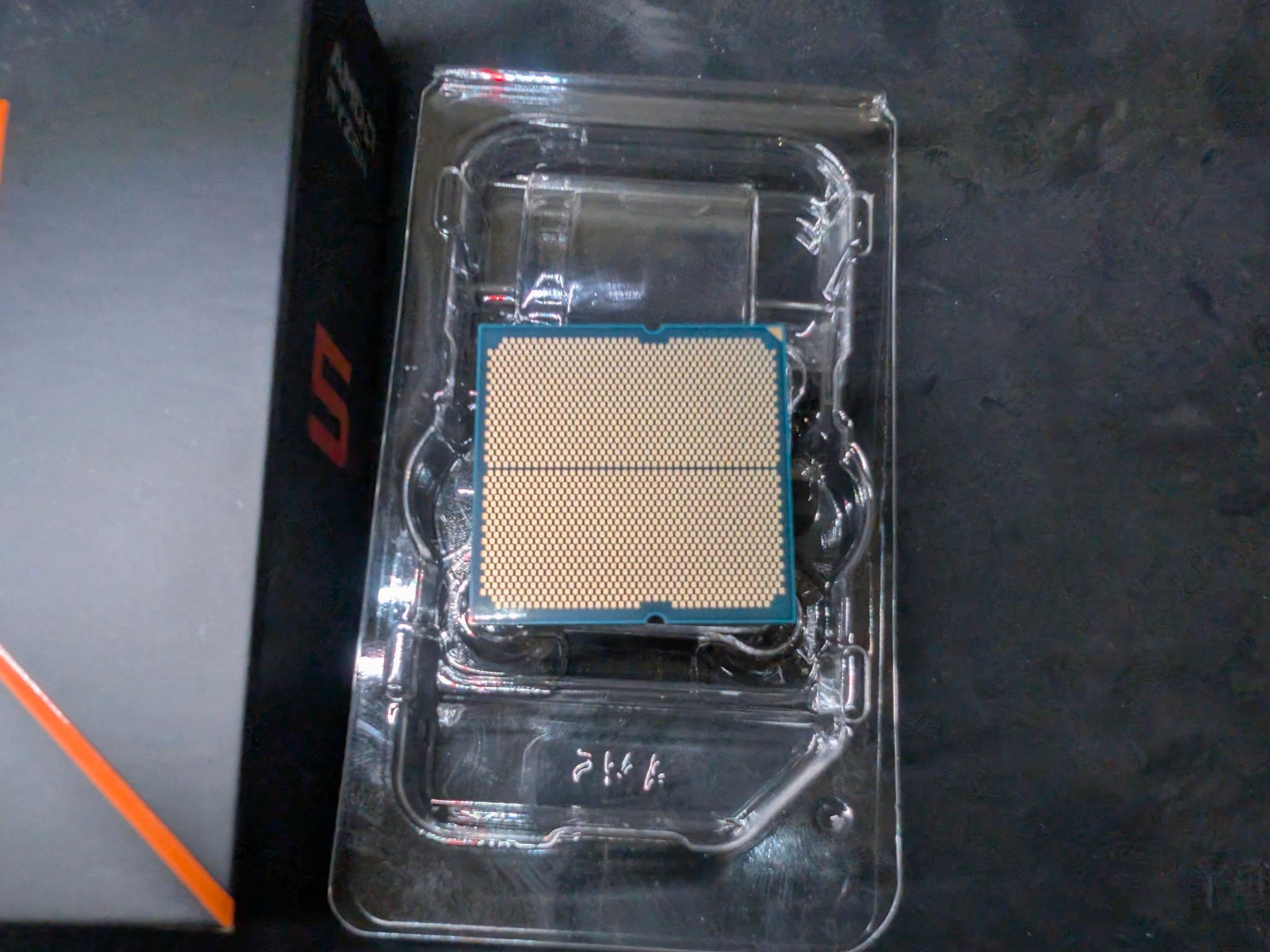 AMD Ryzen 5 9600x